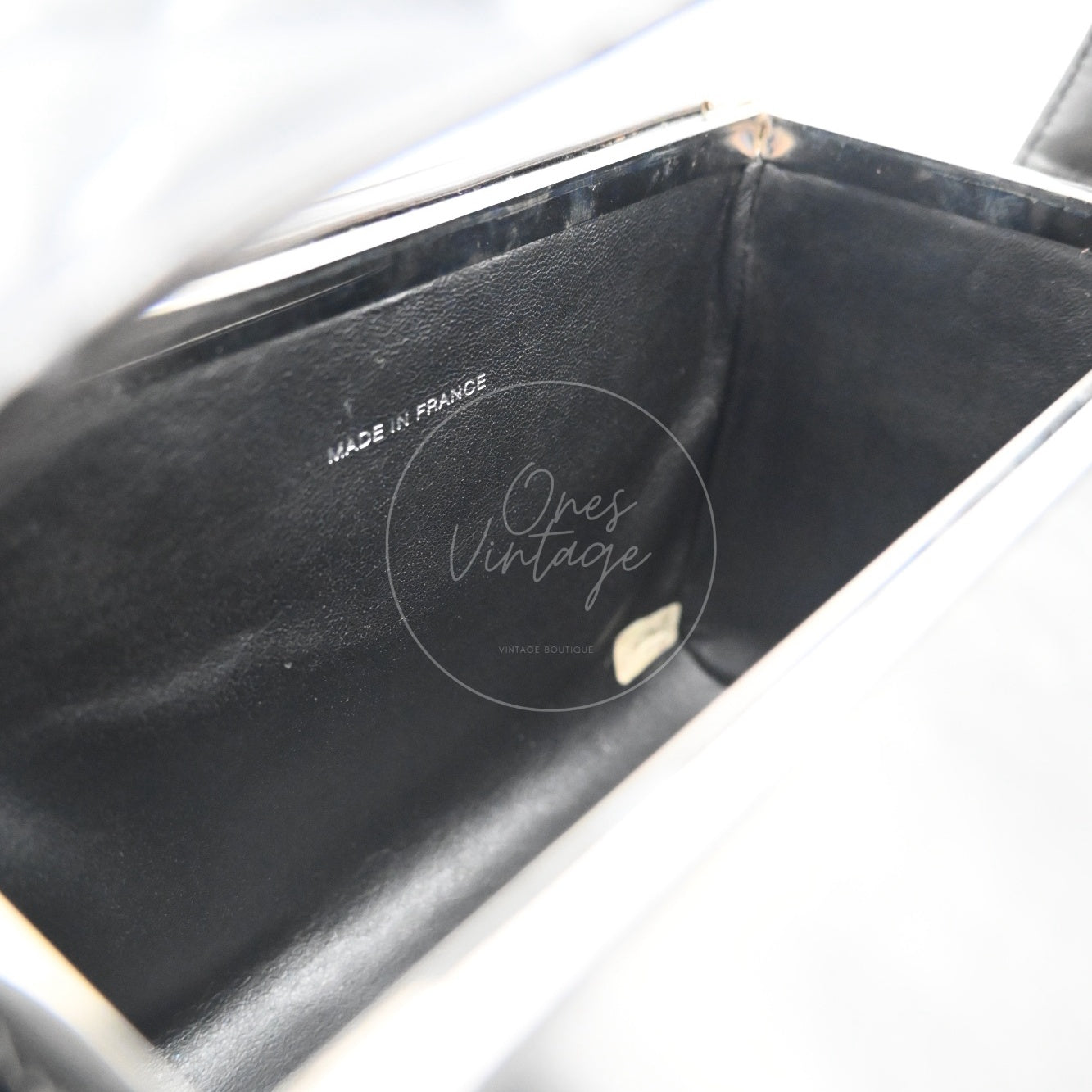 [Pre-owned] Chanel Vintage Black Patent Vanity Box Handbag