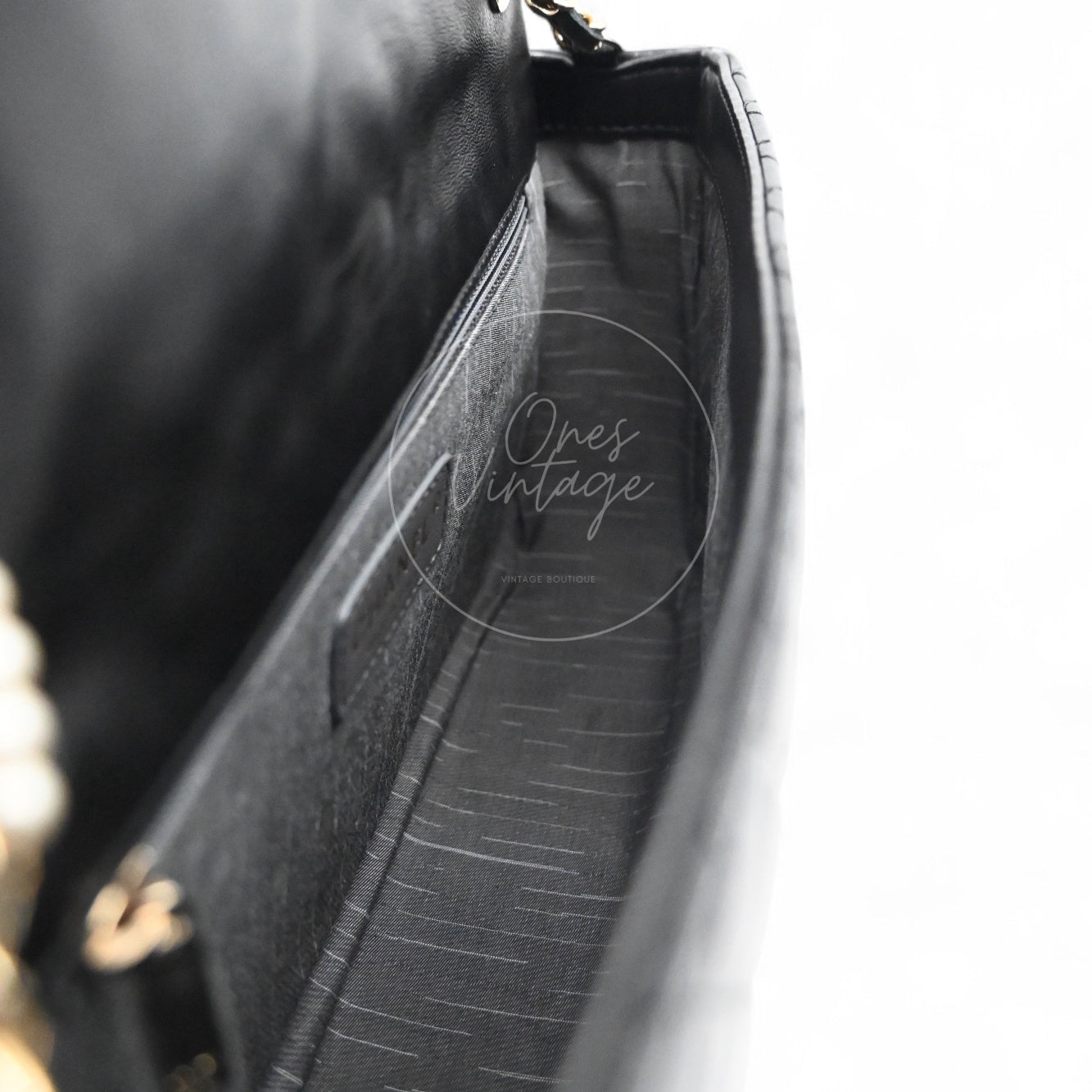 [Pre-owned] Chanel Westminster Pearl Black Lambskin Medium Classic Flap Bag With Pearl Chain