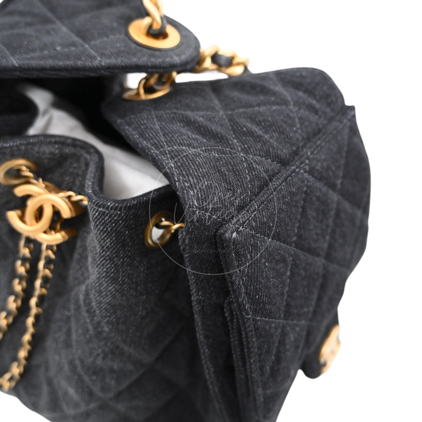 [Unused] Chanel 25 Small Black Denim Handbag