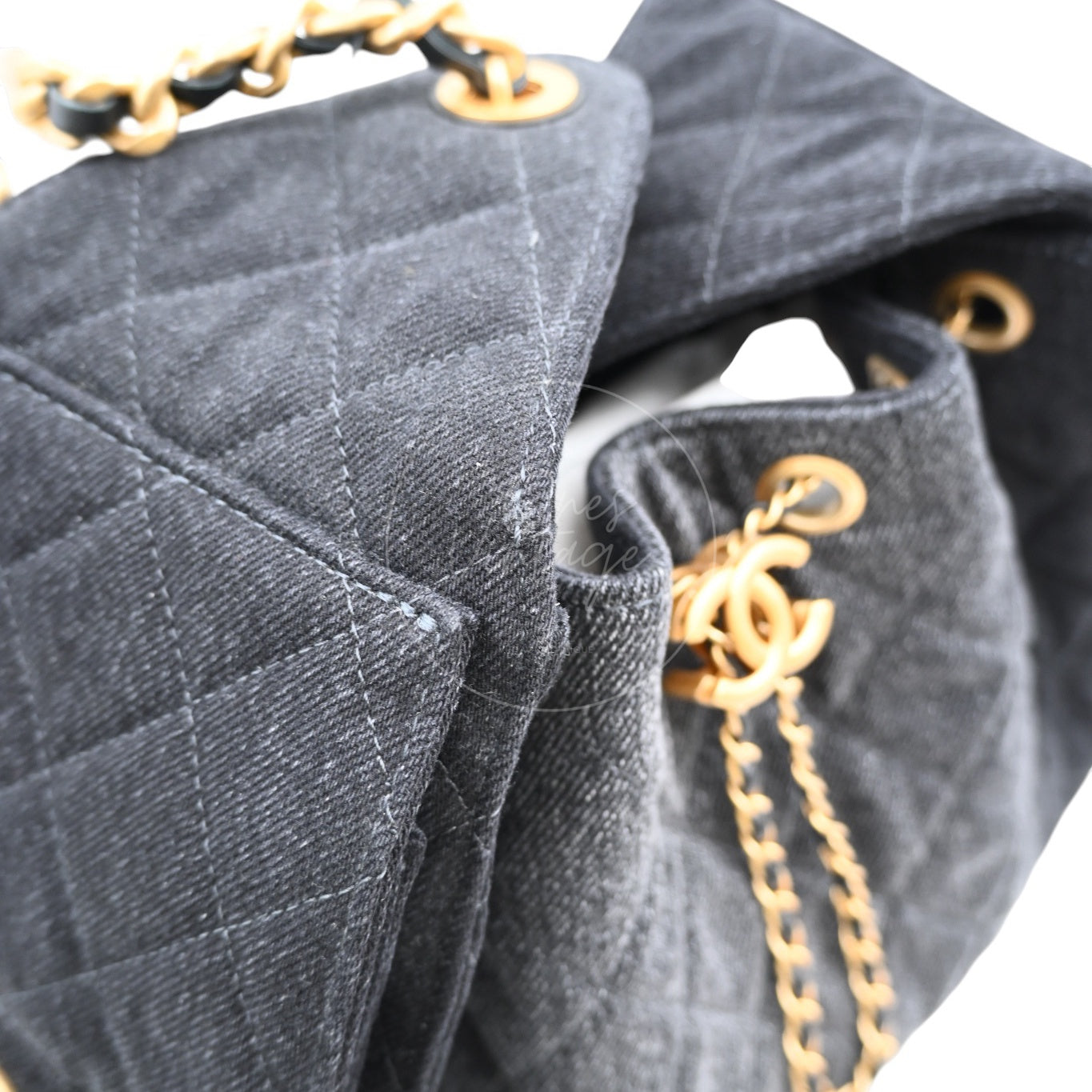 [Unused] Chanel 25 Small Black Denim Handbag