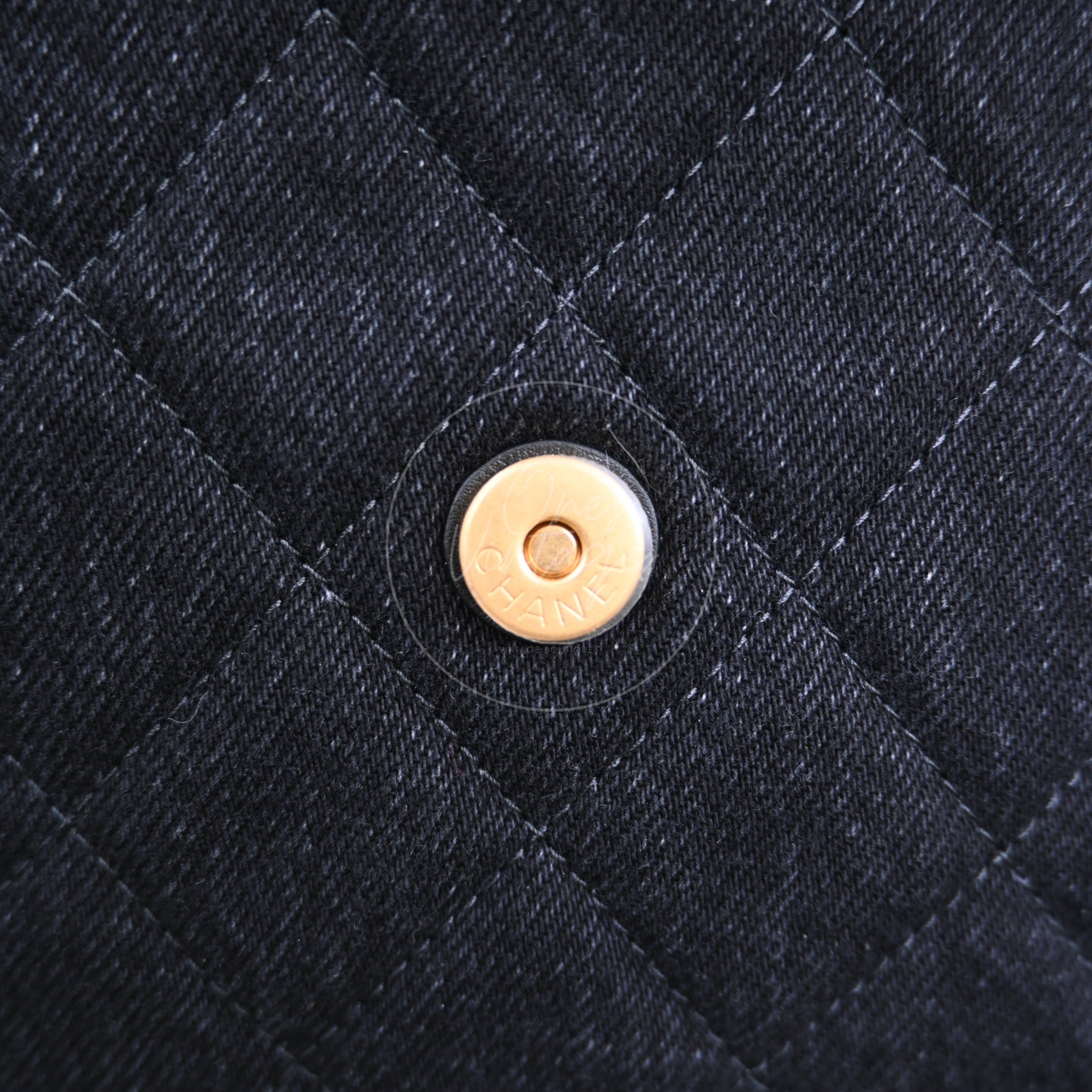 [Unused] Chanel 25 Small Black Denim Handbag