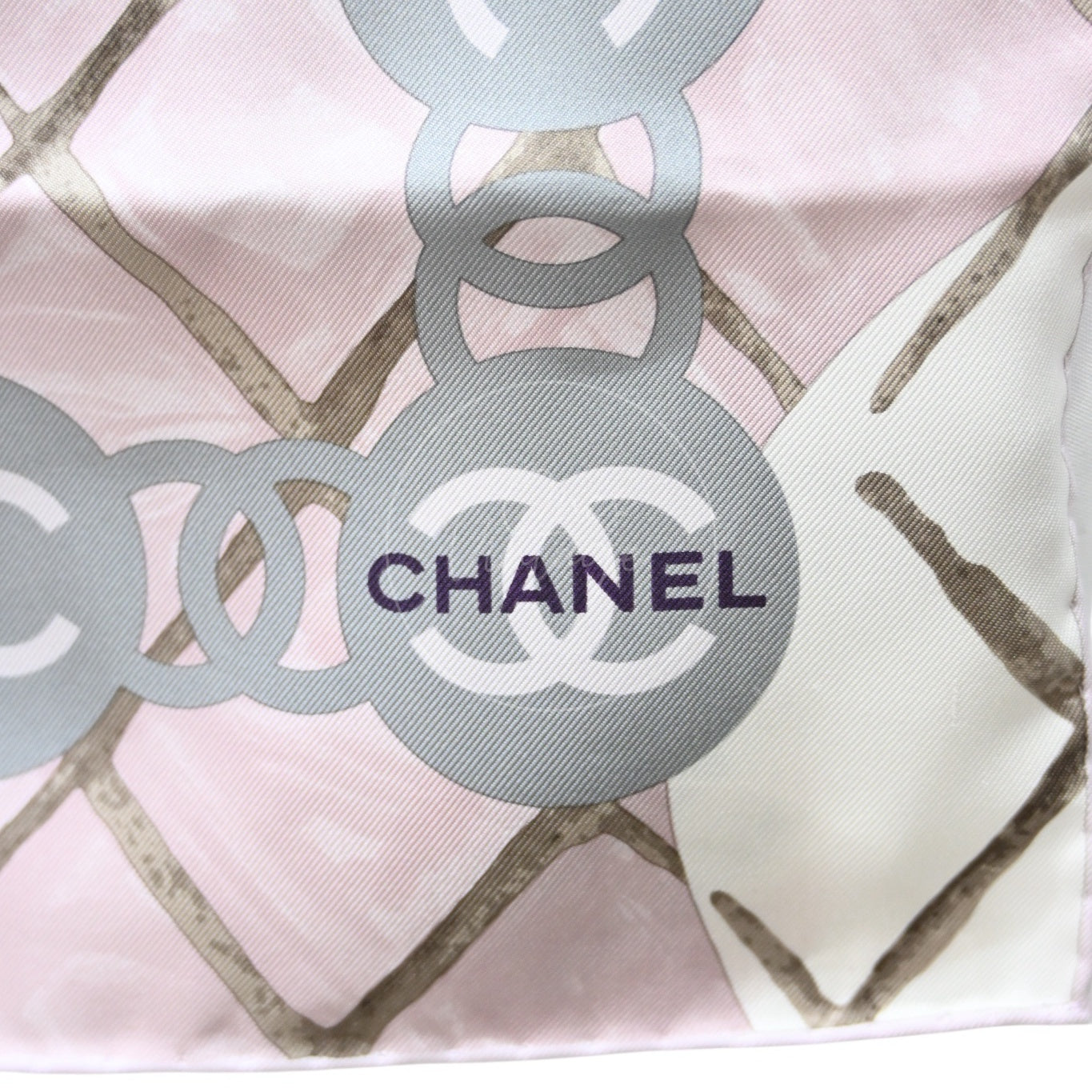 [Pre-owned] Chanel Pink Checkered with White Camellia Pattern Square Scarf