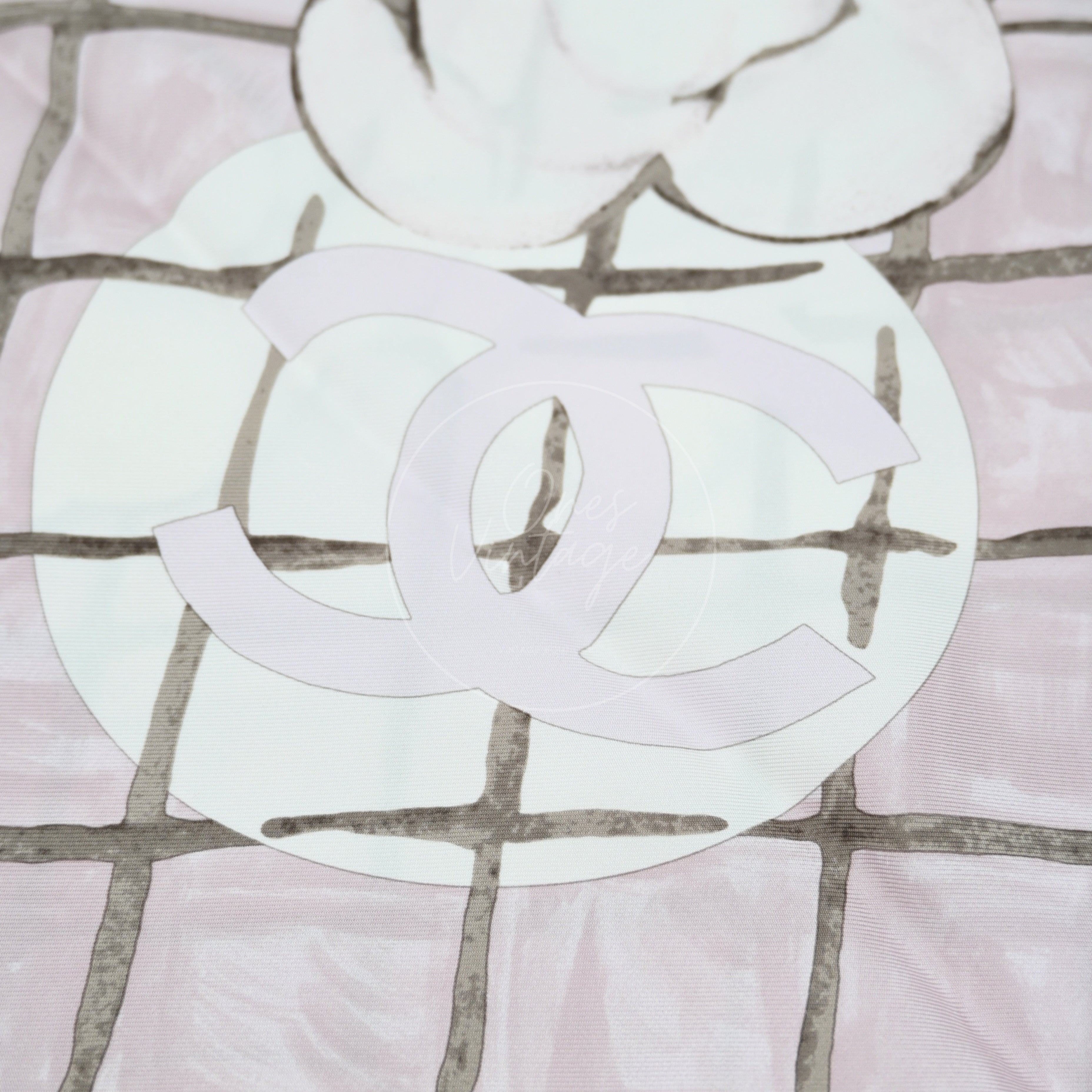 [Pre-owned] Chanel Pink Checkered with White Camellia Pattern Square Scarf