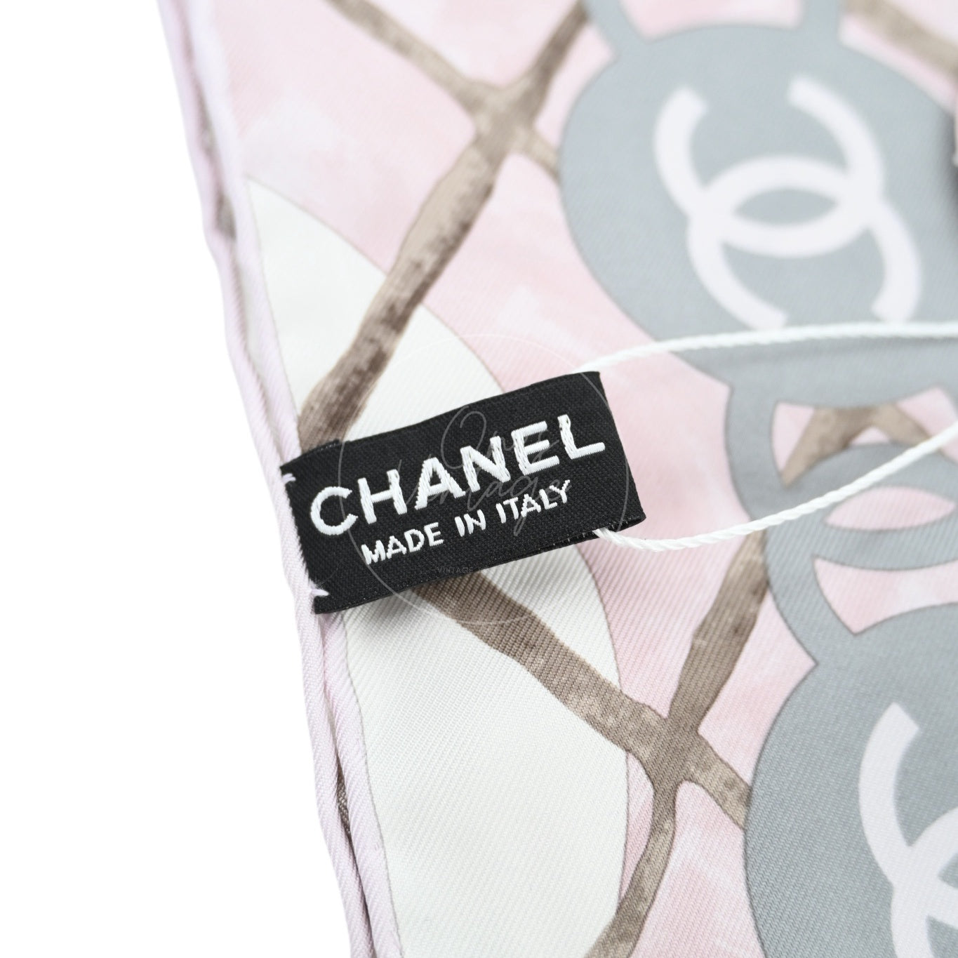 [Pre-owned] Chanel Pink Checkered with White Camellia Pattern Square Scarf