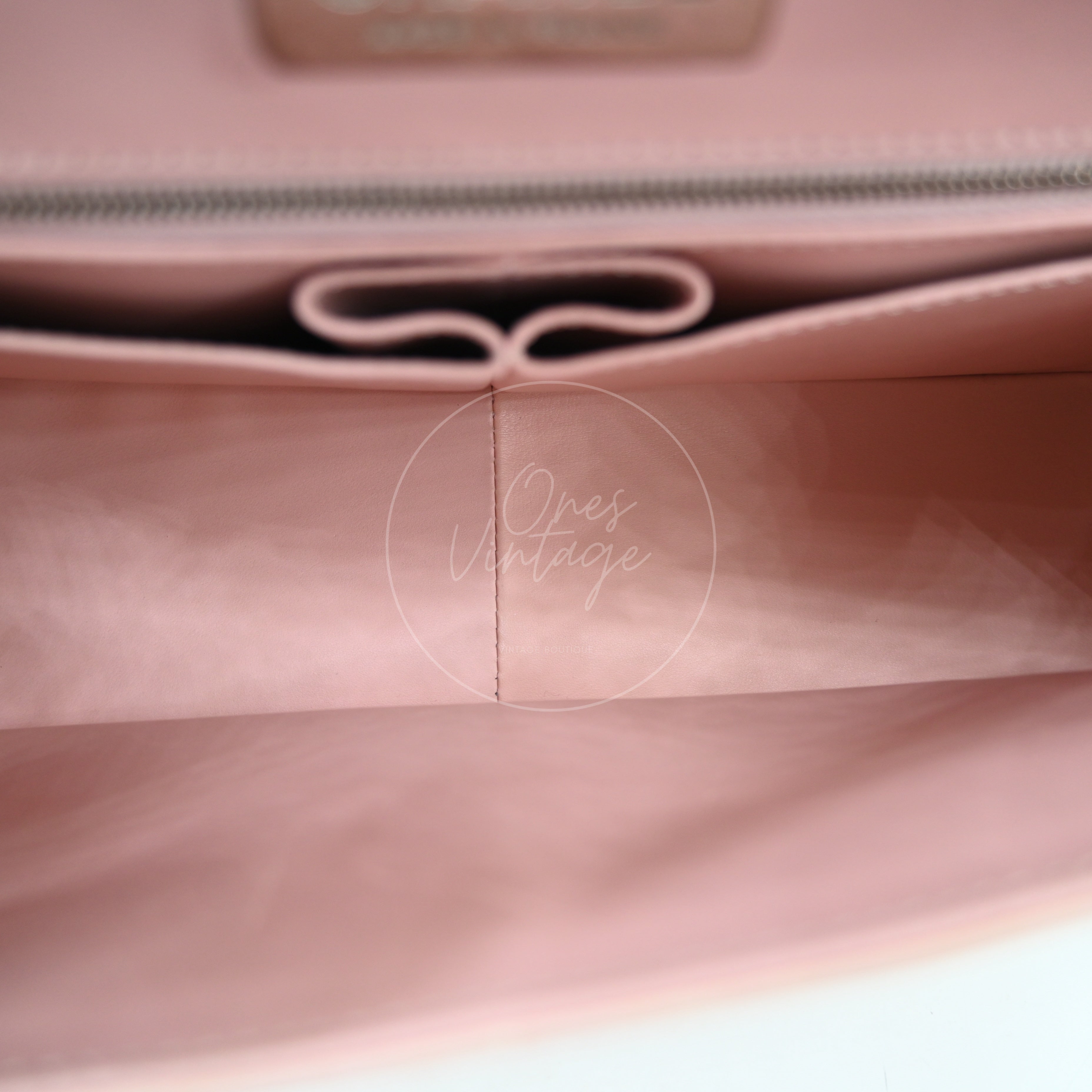 Chanel Classic Jumbo Flap Bag Alligator Pink SHW Series 17
