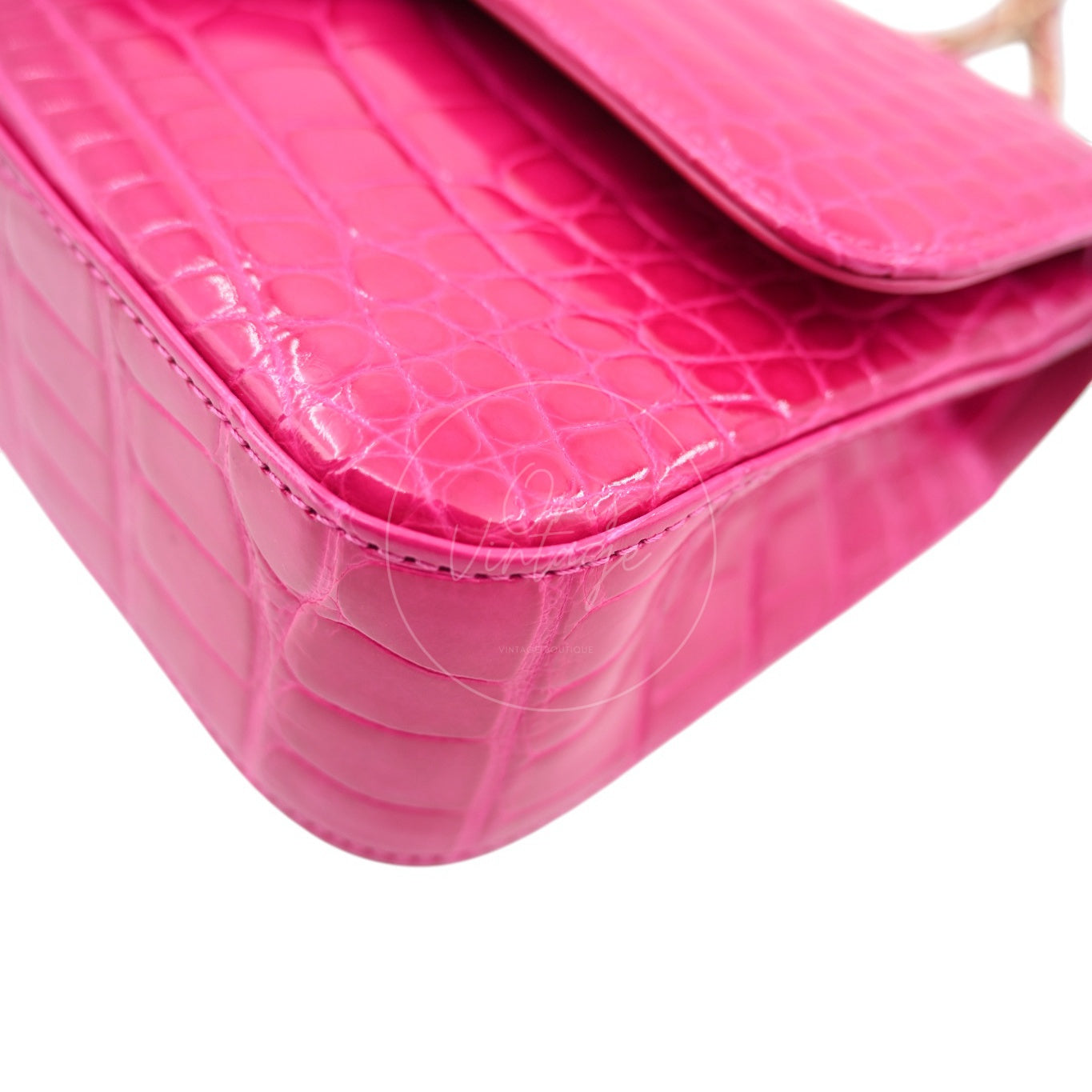 [Pre-owned] Chanel Shiny Pink Alligator GHW Medium Classic Flap Bag