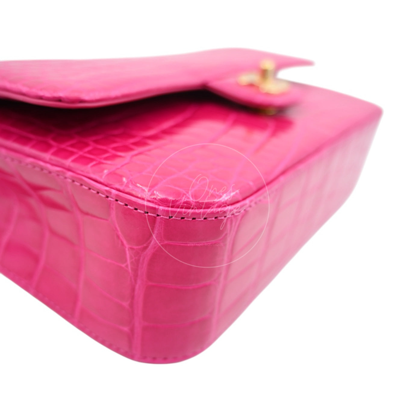 [Pre-owned] Chanel Shiny Pink Alligator GHW Medium Classic Flap Bag