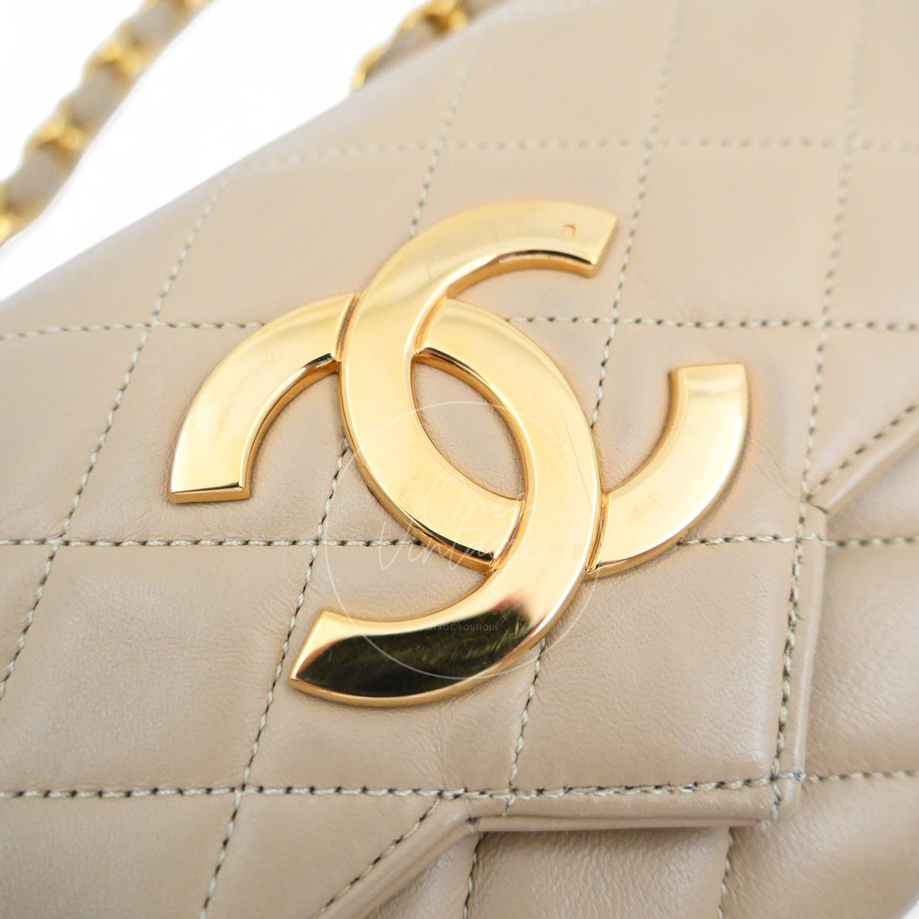 [Pre-owned] Chanel Vintage Beige Single Flap bag with big CC