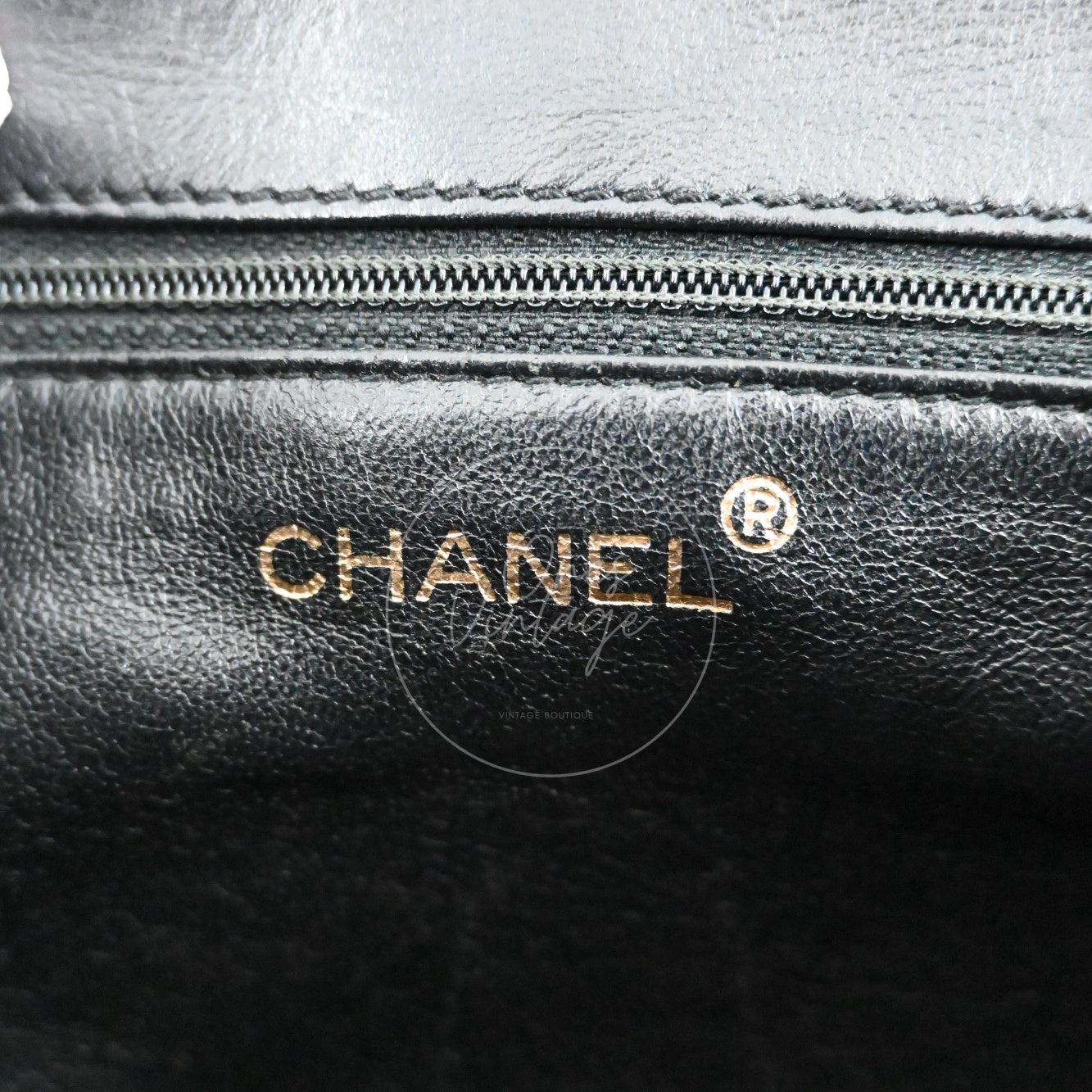 [Pre-owned] Chanel Vintage Black Lambskin CC Turn Lock Shoulder bag