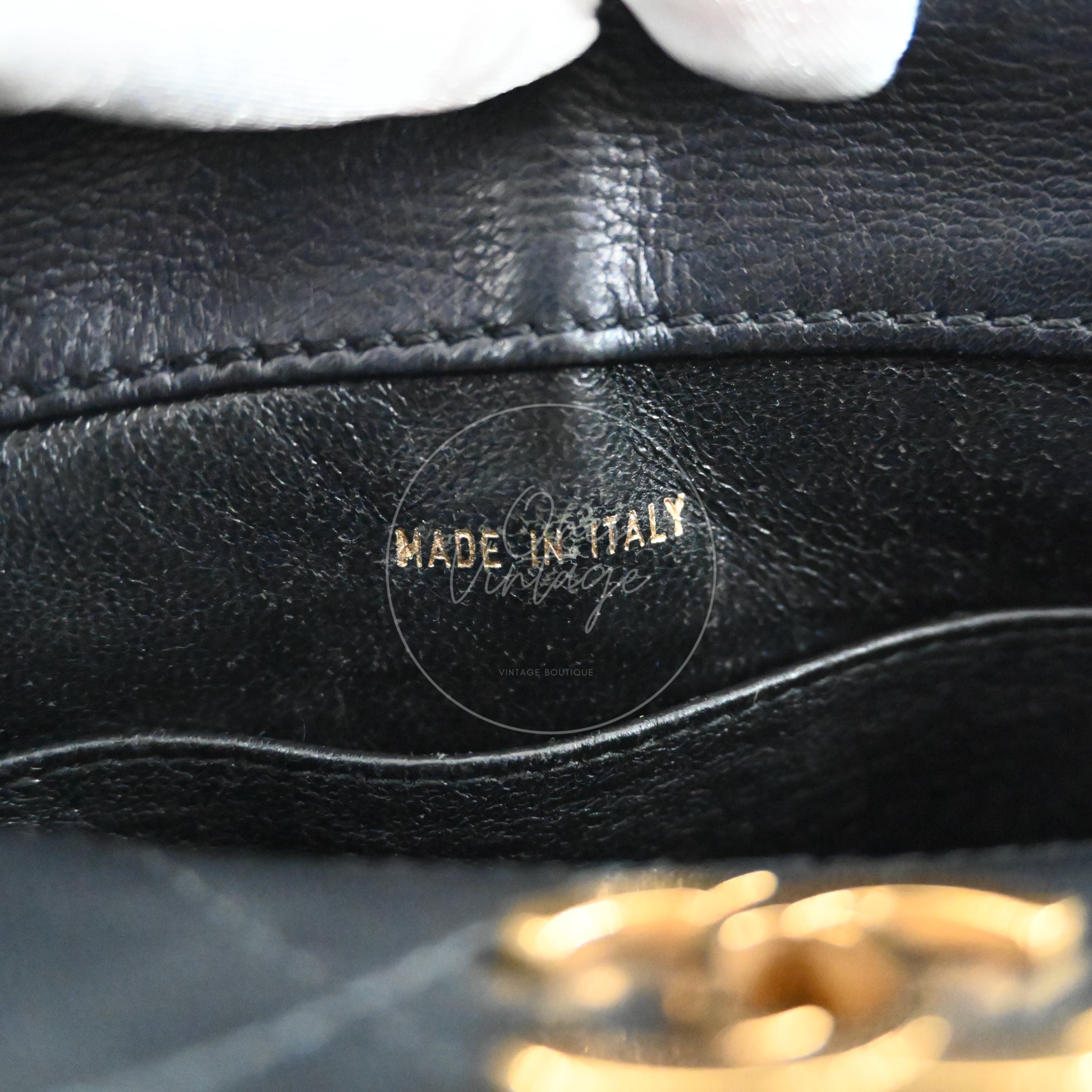 [Pre-owned] Chanel Vintage Black Lambskin CC Turn Lock Shoulder bag