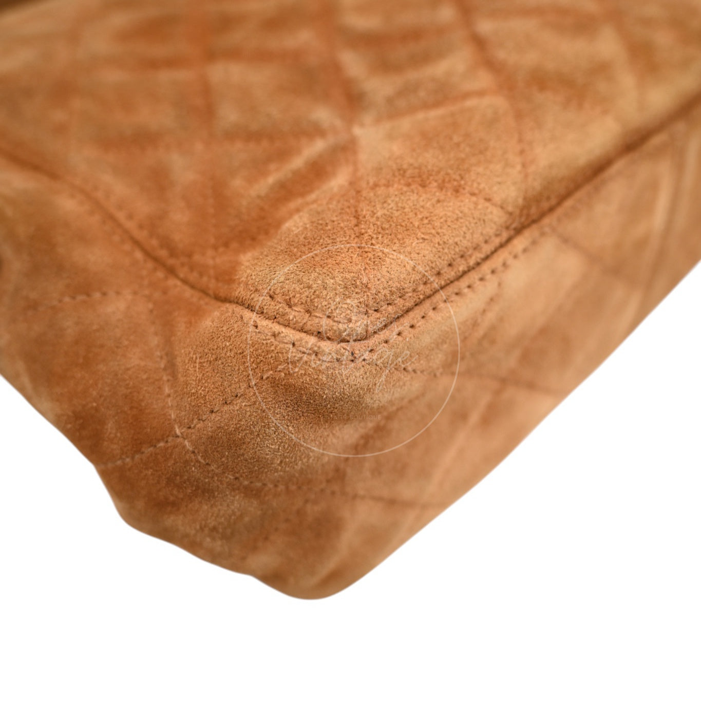 [Pre-owned] Chanel Quilted Suede Turnlock Shoulder Bag