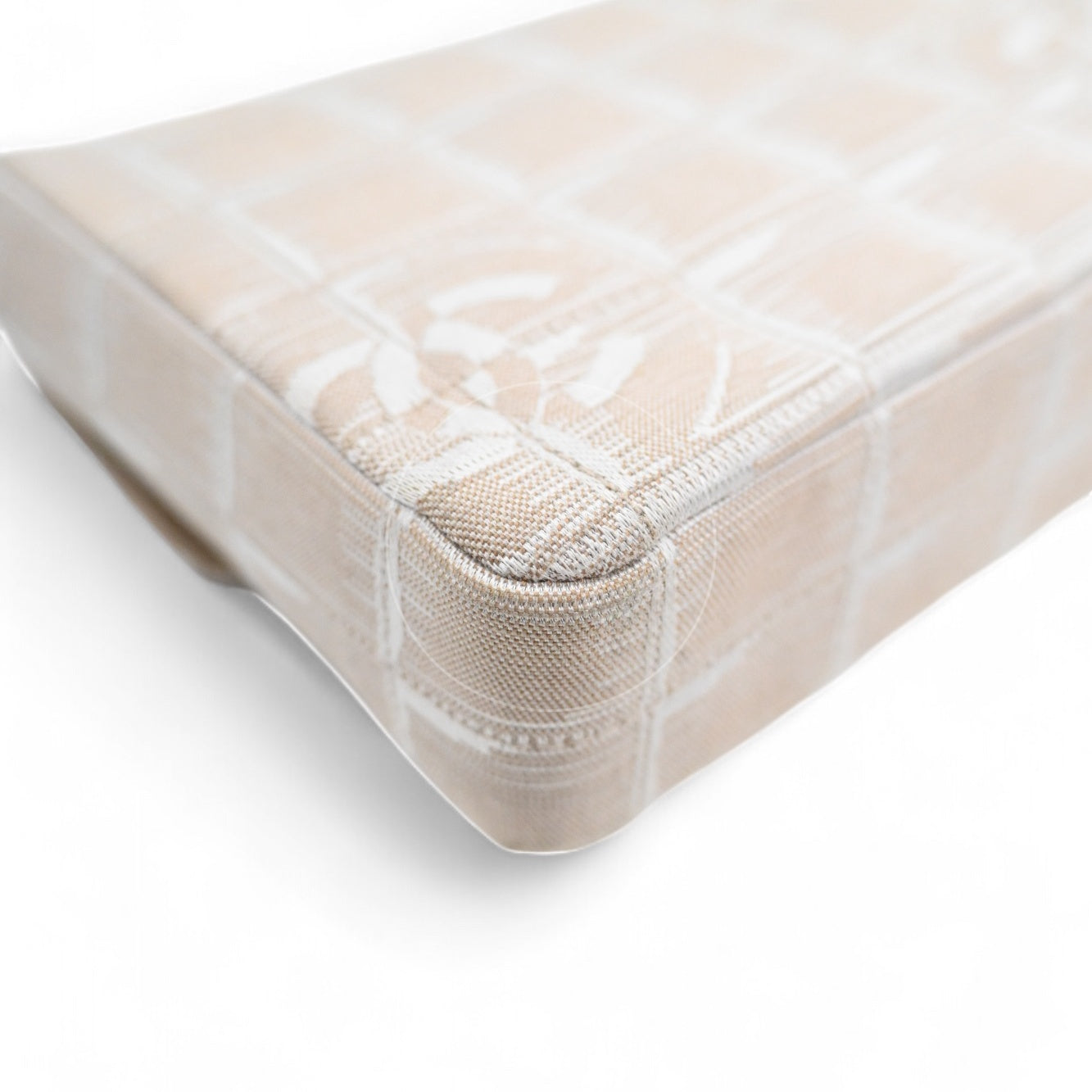 [Pre-owned] Chanel Beige Nylon Travel Line Chocolate Bar Bag