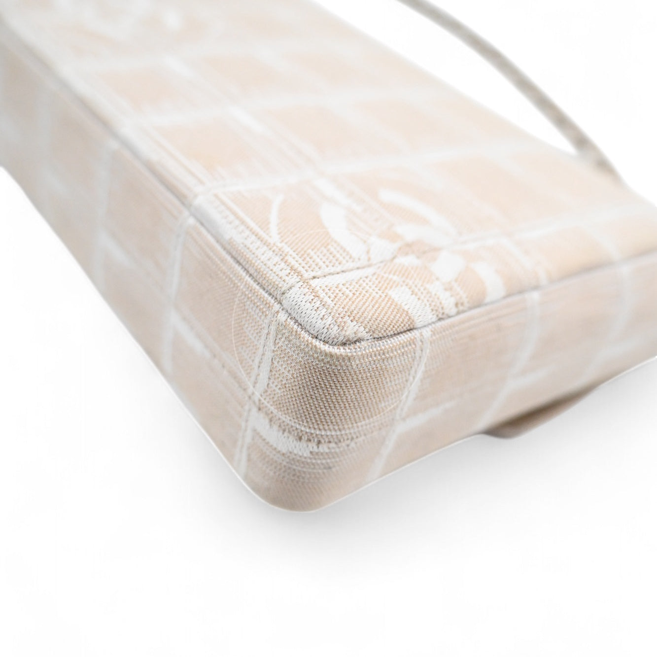 [Pre-owned] Chanel Beige Nylon Travel Line Chocolate Bar Bag