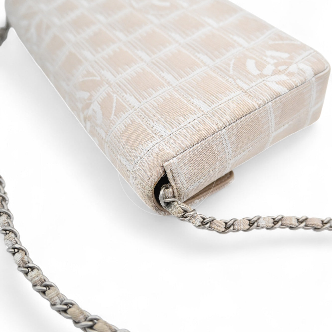 [Pre-owned] Chanel Beige Nylon Travel Line Chocolate Bar Bag