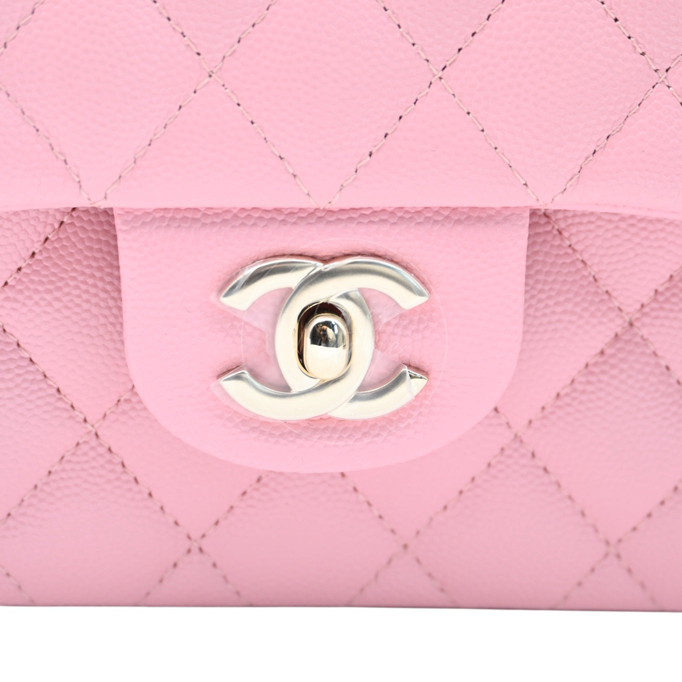 [Pre-owned] Chanel Classic Flap Pink Caviar GHW Bag