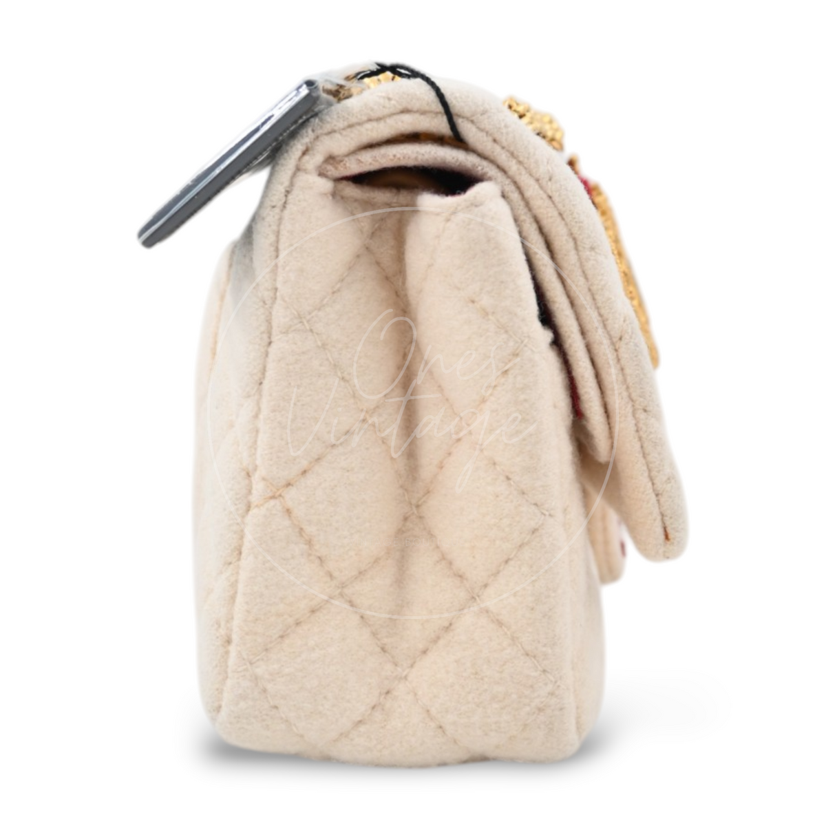 Chanel Paris-Moscou Romanov Reissue Wool 2.55 Flap Bag 2009 Pre-Fall Métiers d'Art in neutral wool fabric with gold-tone hardware, featuring chain strap and piped edges, left side view