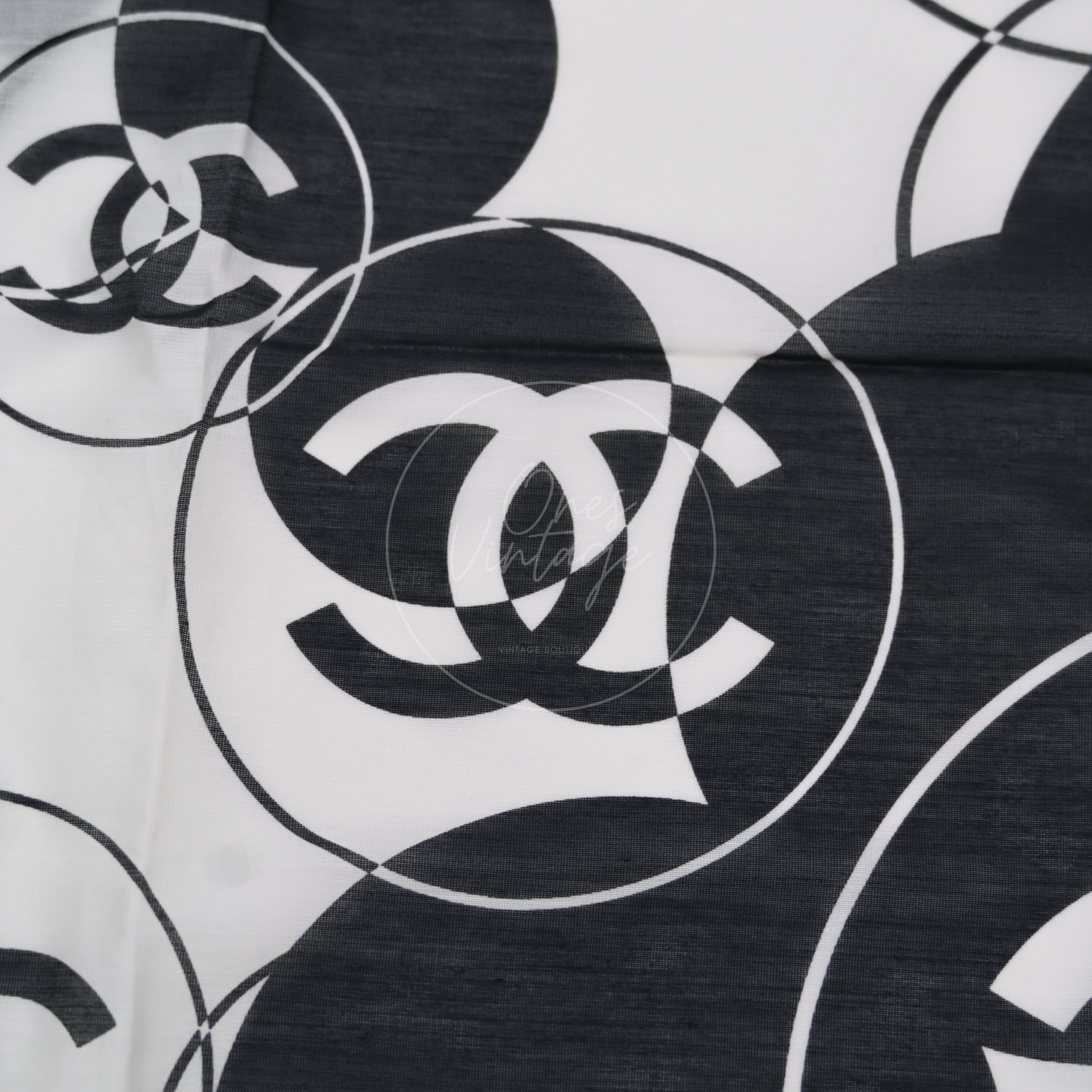 [Pre-owned] Chanel Scarf Petit Carre CC In Cotton And Silk