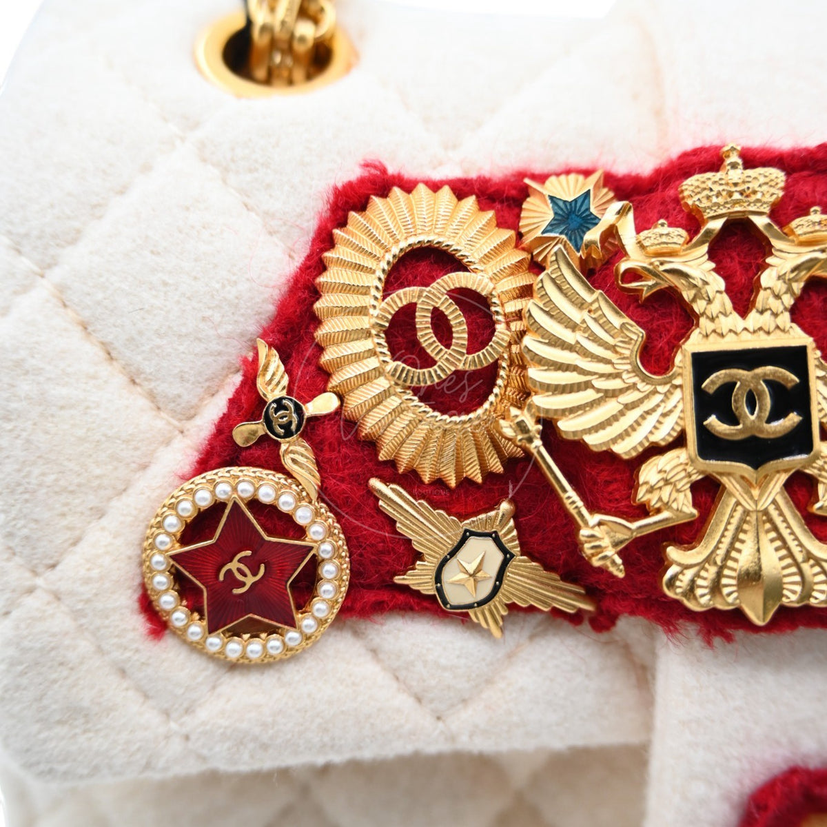 Chanel Paris-Moscou Romanov Reissue Wool 2.55 Flap Bag 2009 Pre-Fall Métiers d'Art in neutral wool fabric with gold-tone hardware, hardware with ornate heraldic embellishment and pearl-bordered star medallion detail