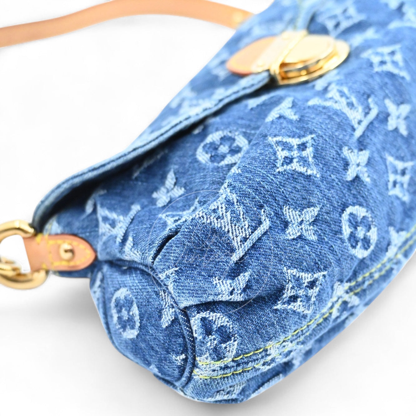[Pre-owned] Louis Vuitton M95050 Blue Monogram Denim Mini Pleaty Hobo Bag