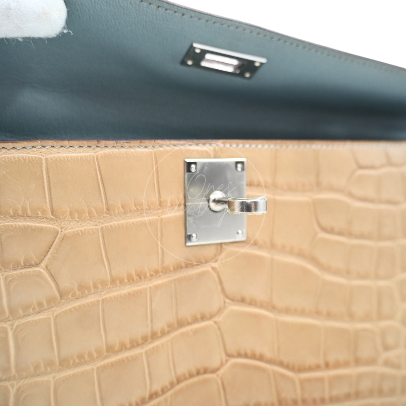 [Pre-owned] Hermes Kelly Cut Matt Croco Milk Tea Handbag