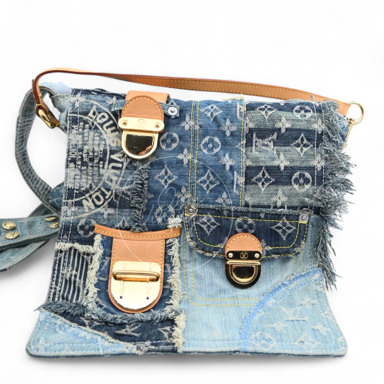 [Pre-owned] Louis Vuitton M95374 Monogram Denim Posty Patchwork Shoulder Bag