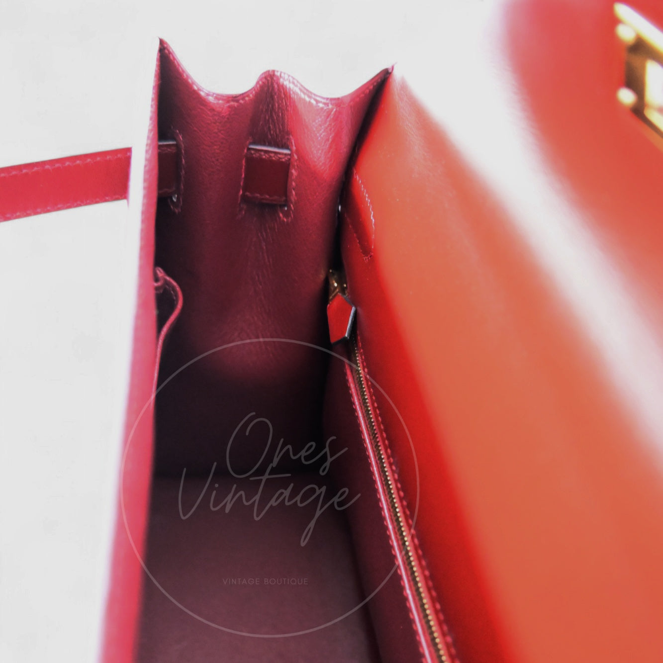 [Pre-Owned] Hermes Kelly 32 Rouge H Box GHW Stamp Square G