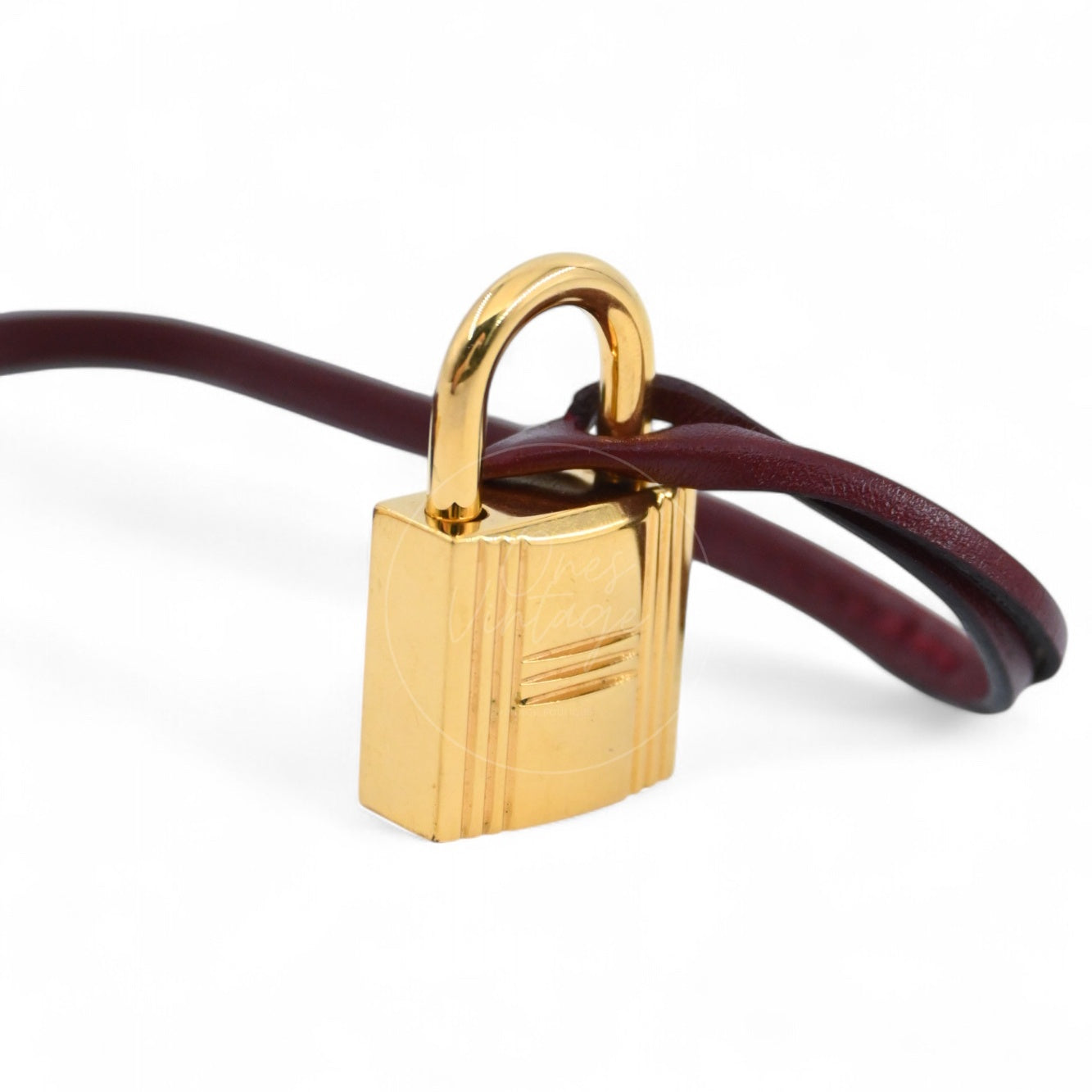 [Pre-Owned] Hermes Kelly 32 Rouge H Box GHW Stamp Square G