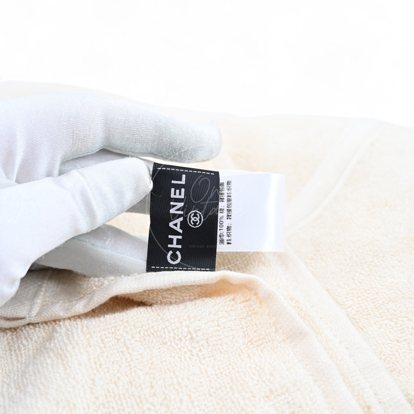 [Pre-owned] Chanel Towel Cotton Ivory Shoulder Bag
