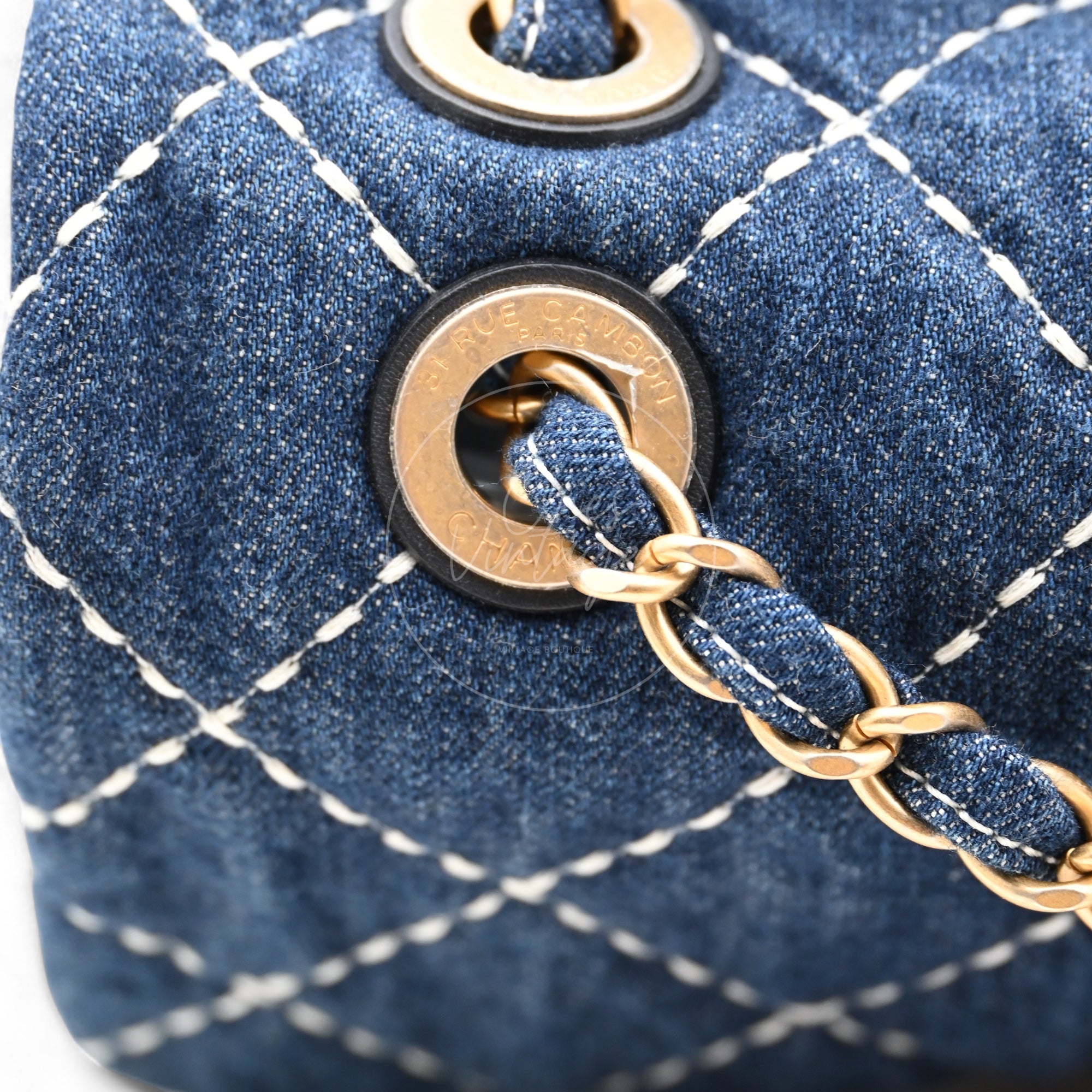 [Pre-owned] Chanel Medium Classic Flap Bag Blue Denim Trip Flap GHW