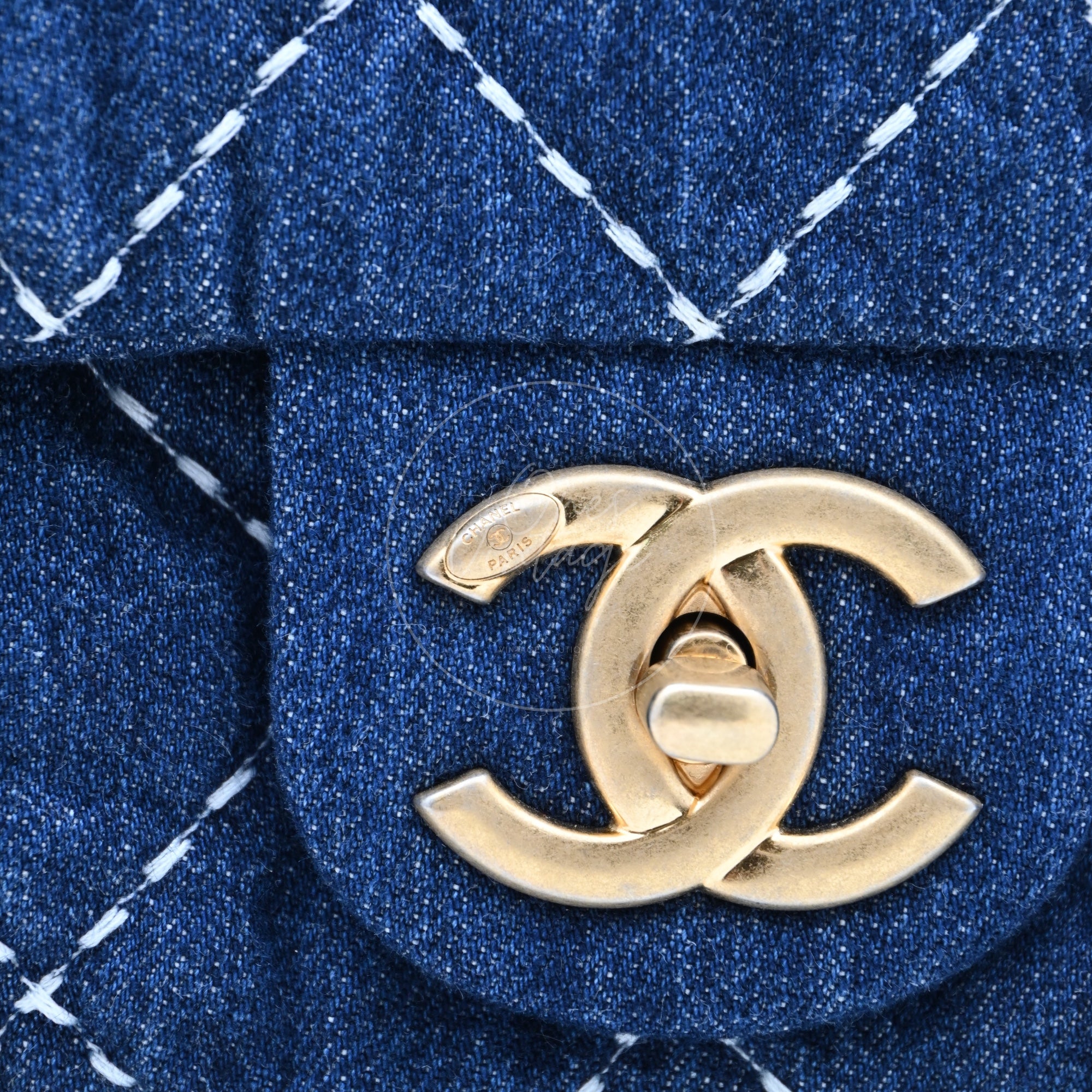 [Pre-owned] Chanel Medium Classic Flap Bag Blue Denim Trip Flap GHW