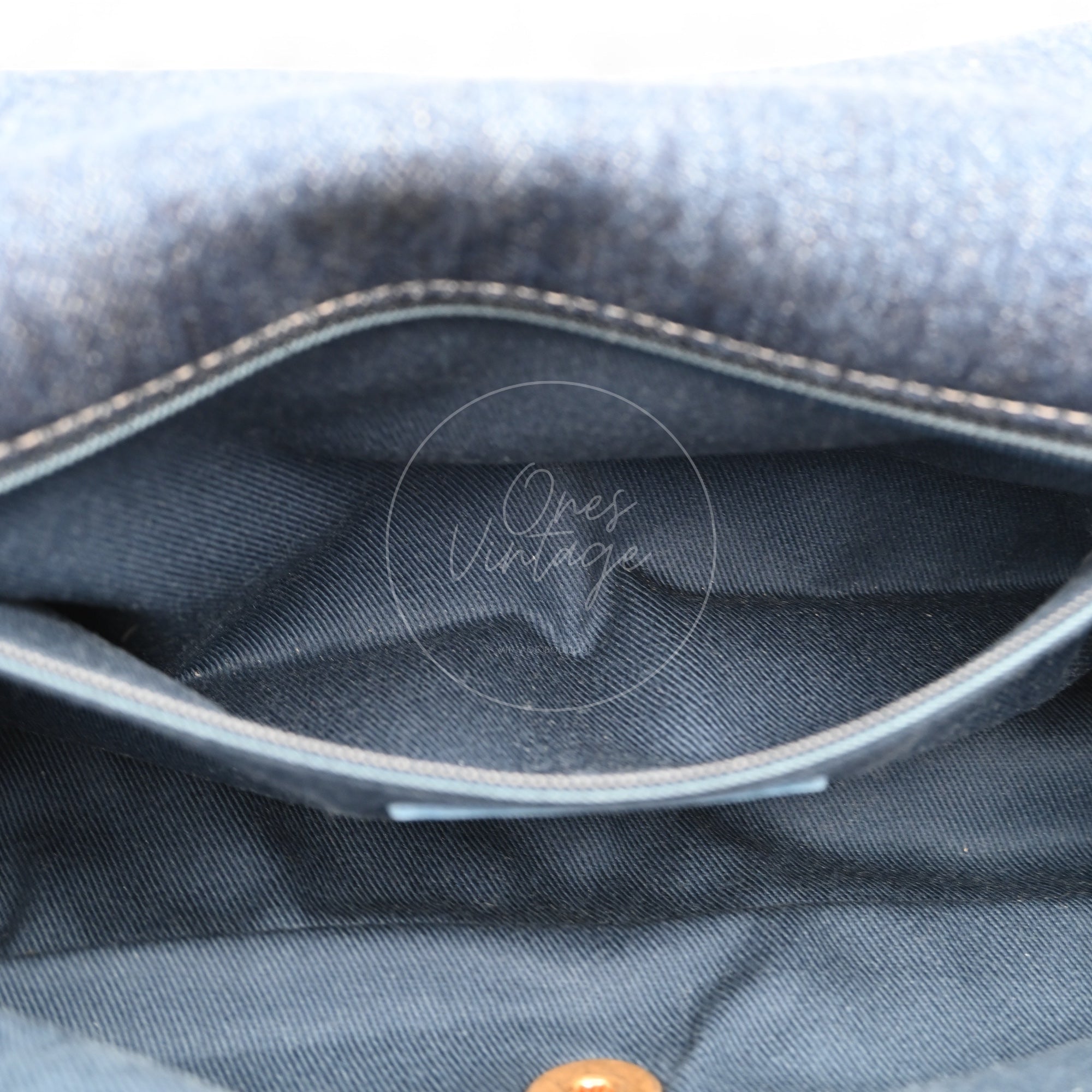 [Pre-owned] Chanel Medium Classic Flap Bag Blue Denim Trip Flap GHW