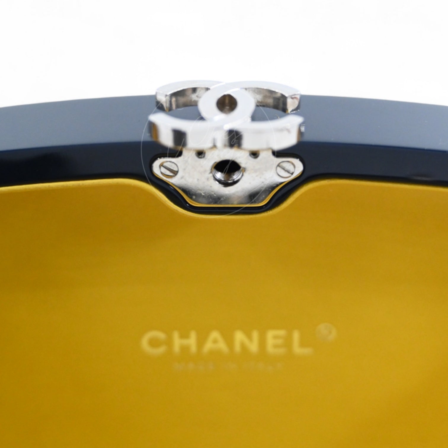 [Pre-owned] Chanel 5x5=Chanel Navy / Yellow Plexiglass Evening In The Street Clutch Box Bag