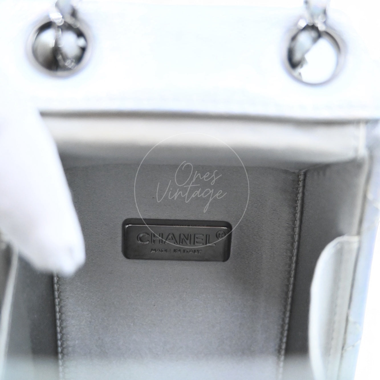 [Pre-owned] Chanel Milk Carton Iridiscent Silver Goatskin Series 20 Bag