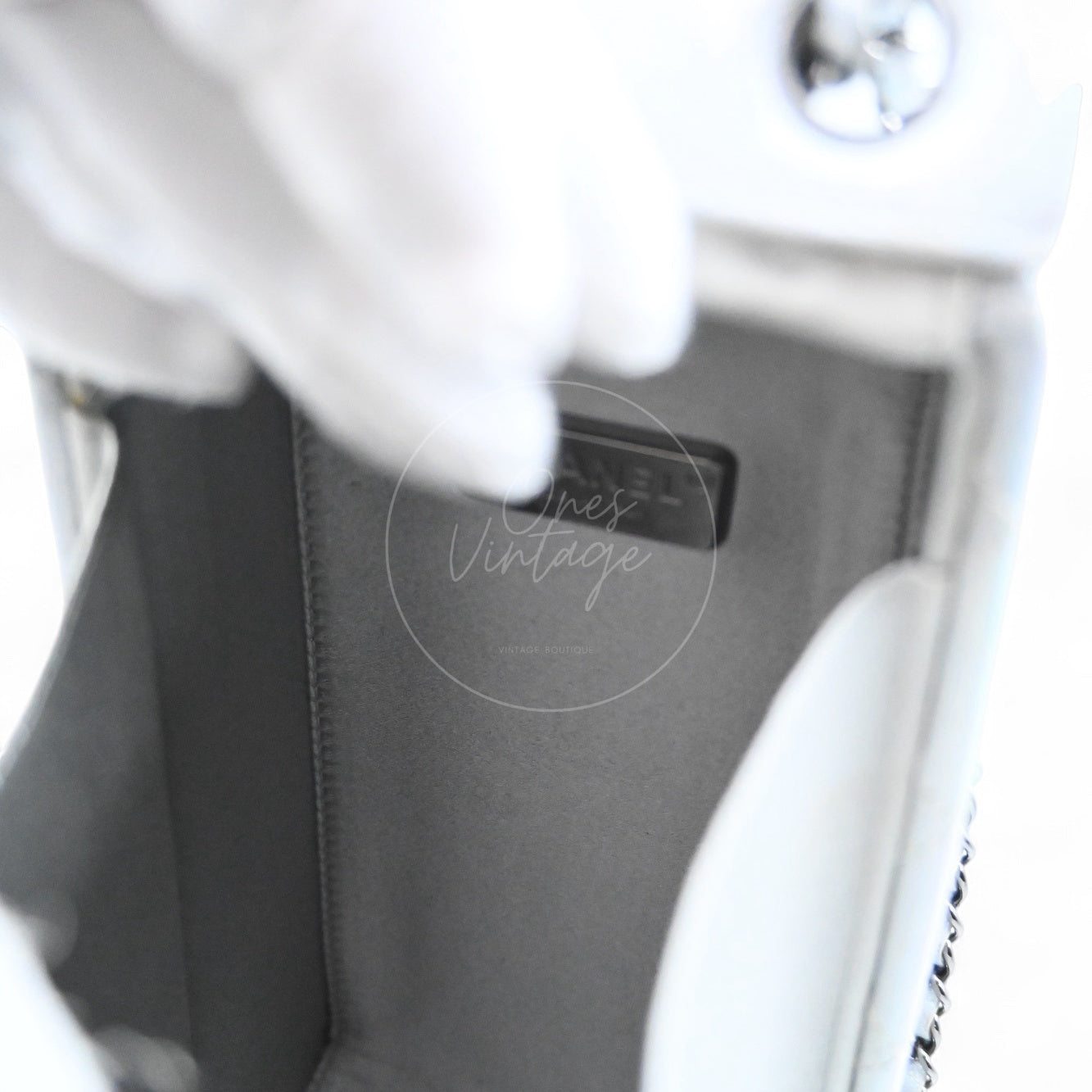 [Pre-owned] Chanel Milk Carton Iridiscent Silver Goatskin Series 20 Bag