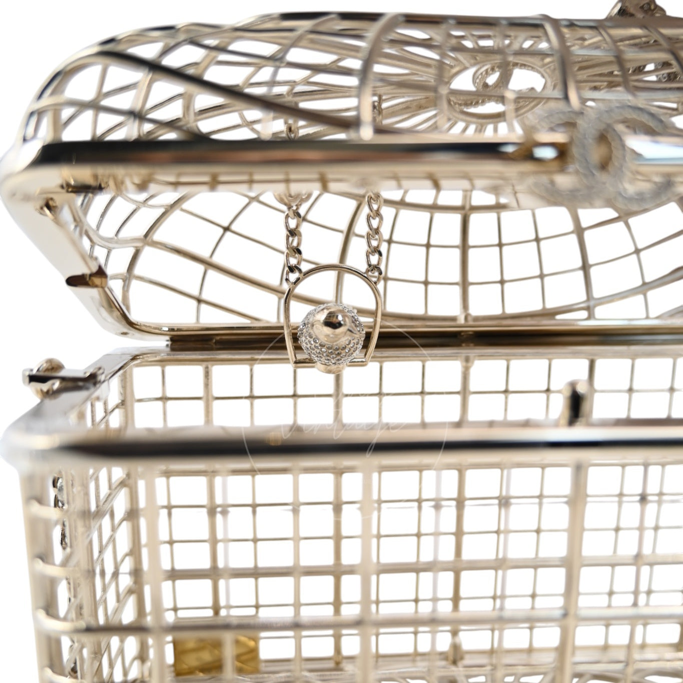 [Pre-owned] Chanel Bird Cage Minaudière in Gold-Tone Metal & Crystals Evening Handbag