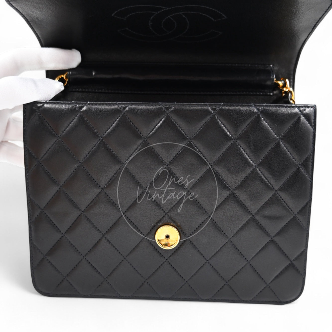 [Pre-owned] Chanel Vintage Matelasse Black lambskin Single Flap Bag