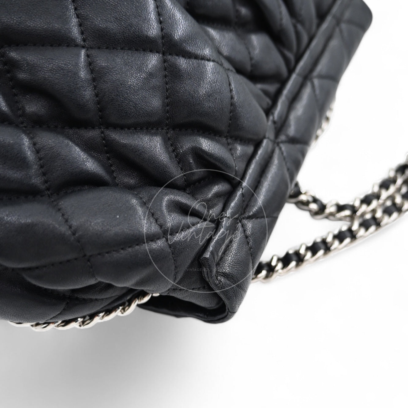 [Pre-owned]Chanel Black Caviar Chain Around Shoulder Bag