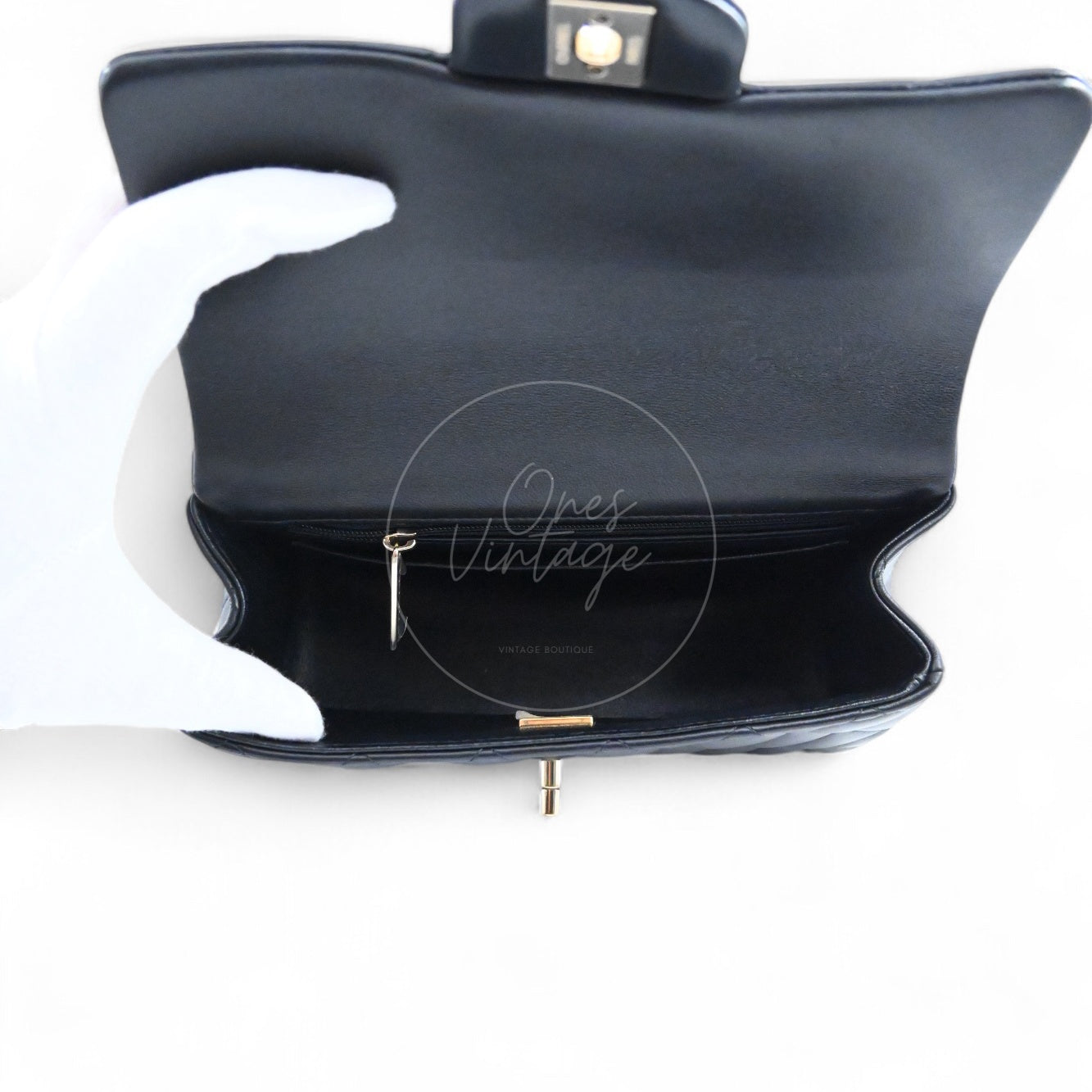 [Pre-owned] Chanel Lambskin Mini Rectangular Flap Black Bag With Top Handle