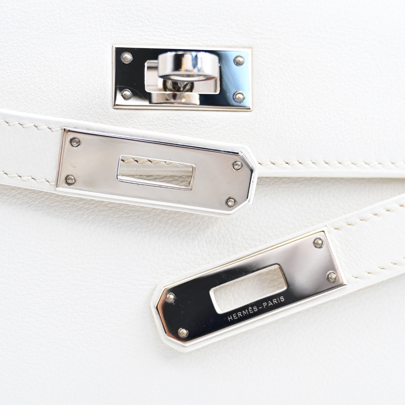 [Pre-owned] Hermes Kelly Cut Clutch White Swift PHW Stamp Square L