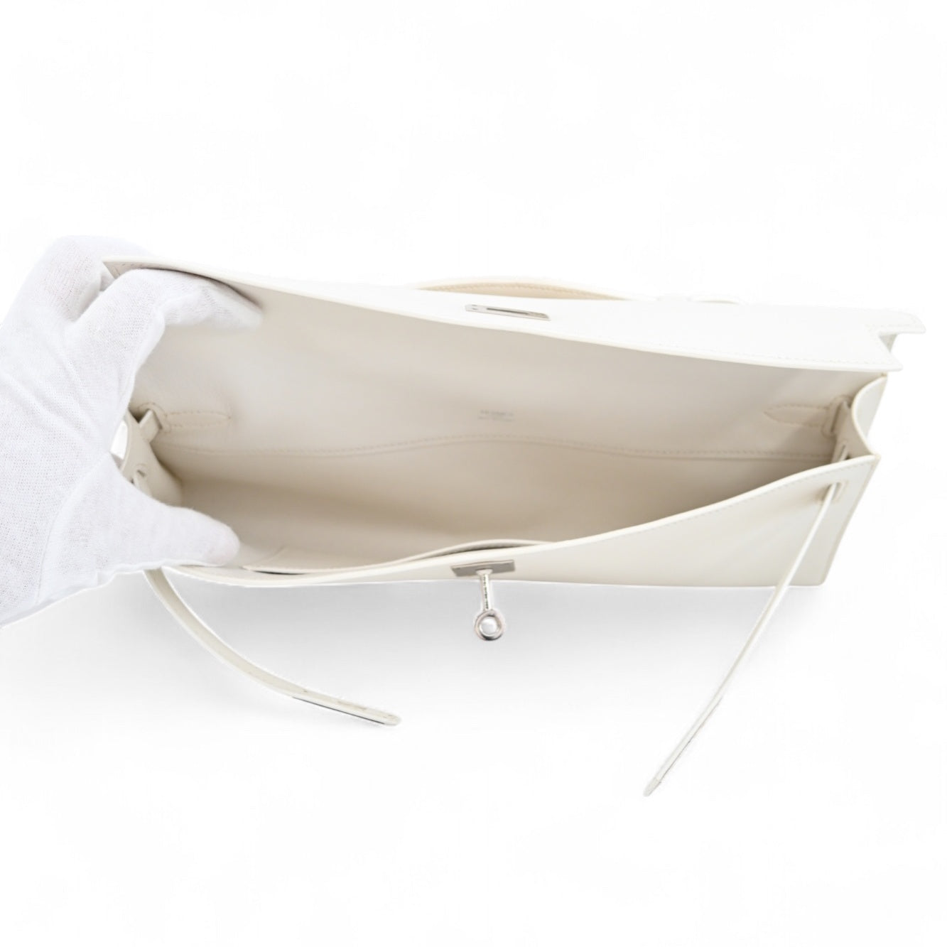 [Pre-owned] Hermes Kelly Cut Clutch White Swift PHW Stamp Square L