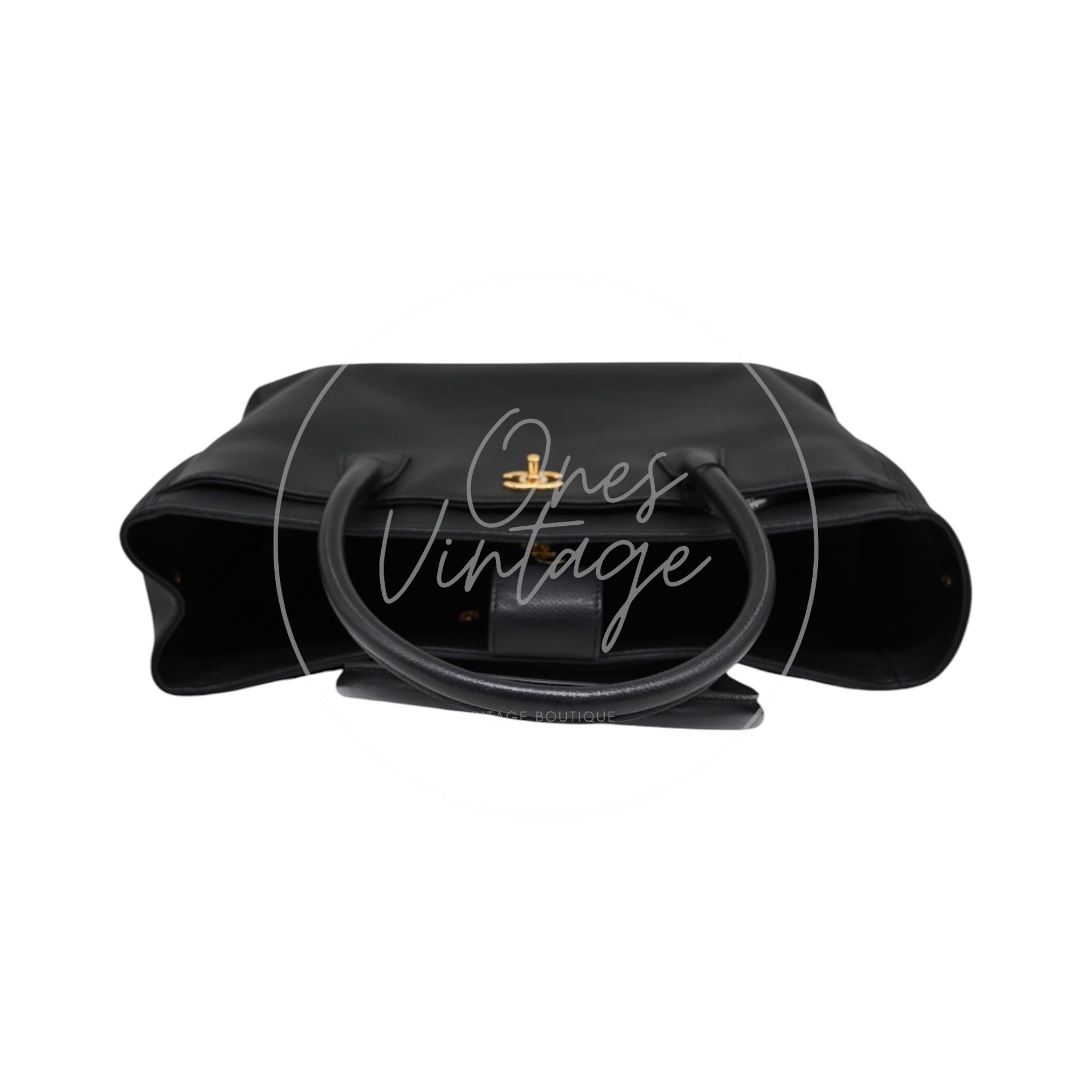 [Pre-owned] Chanel Cert Medium Black GHW