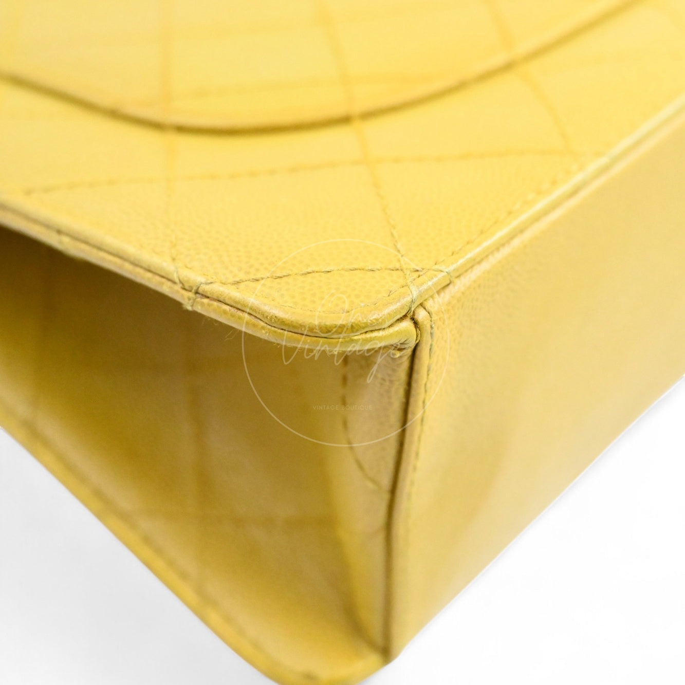 [Pre-owned] Chanel Lime Caviar Classic Jumbo Single Flap Bag