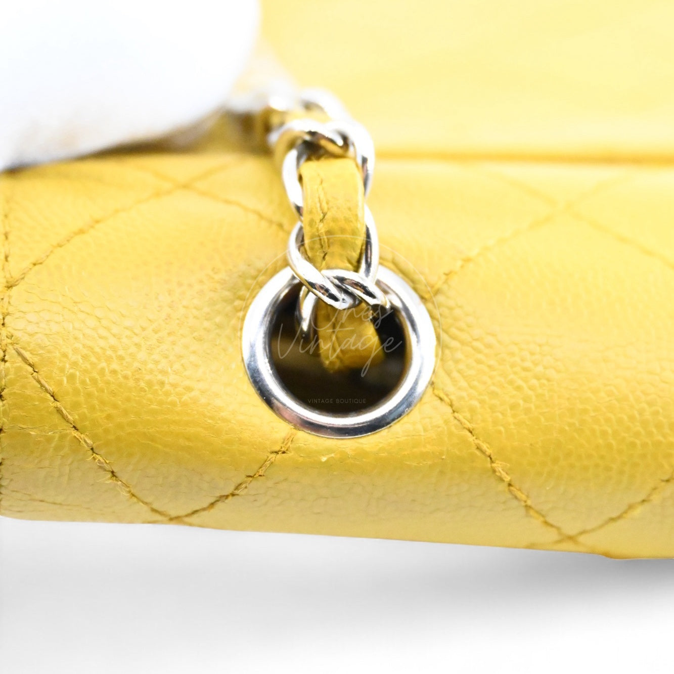 [Pre-owned] Chanel Lime Caviar Classic Jumbo Single Flap Bag