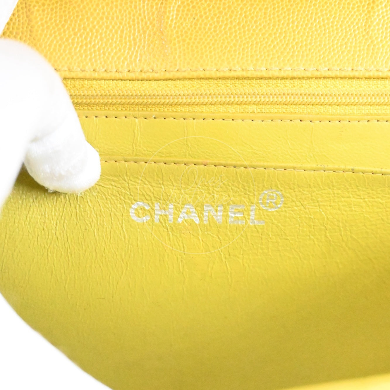 [Pre-owned] Chanel Lime Caviar Classic Jumbo Single Flap Bag
