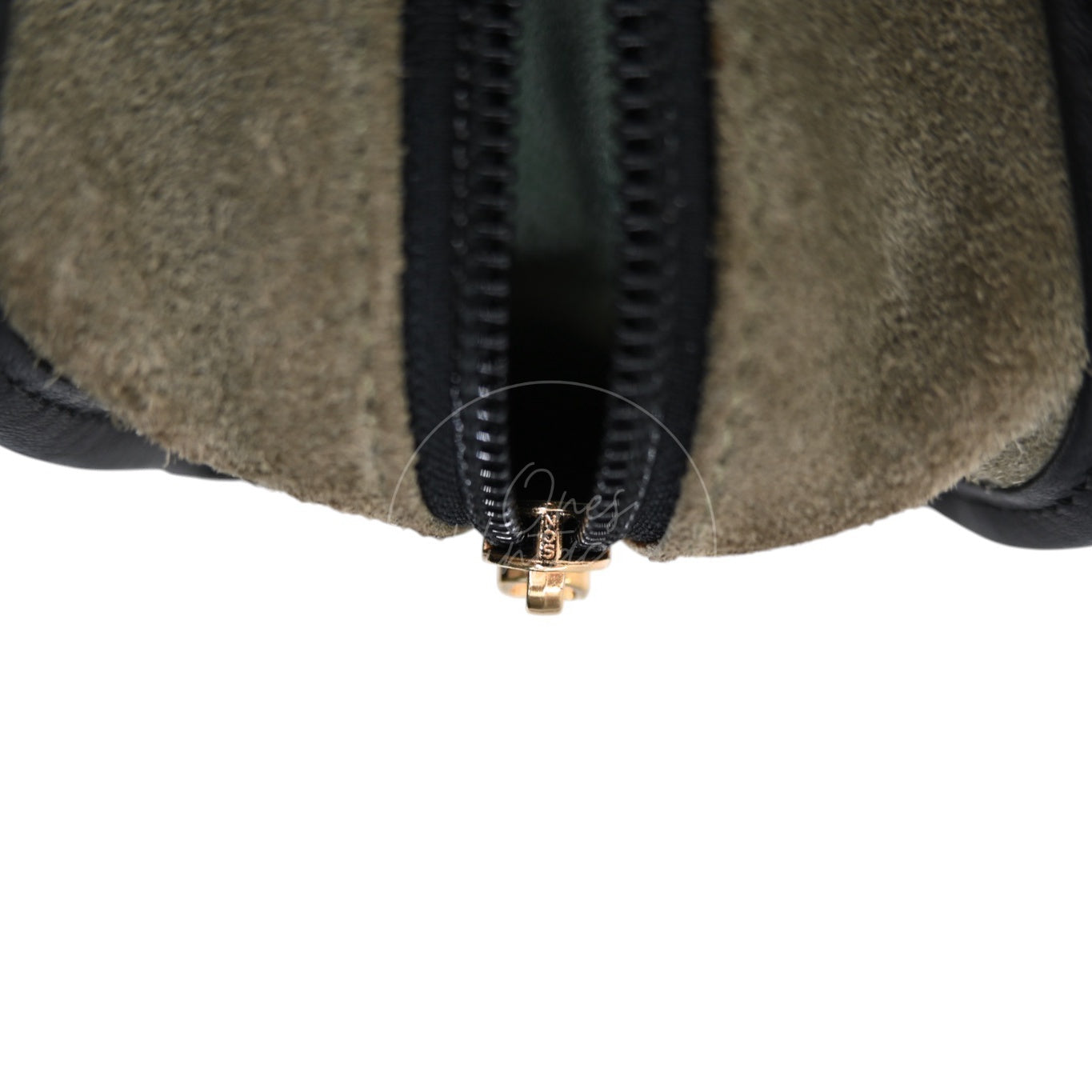 [Pre-owned] Loewe Amazona 27 Suede Khaki Handbag