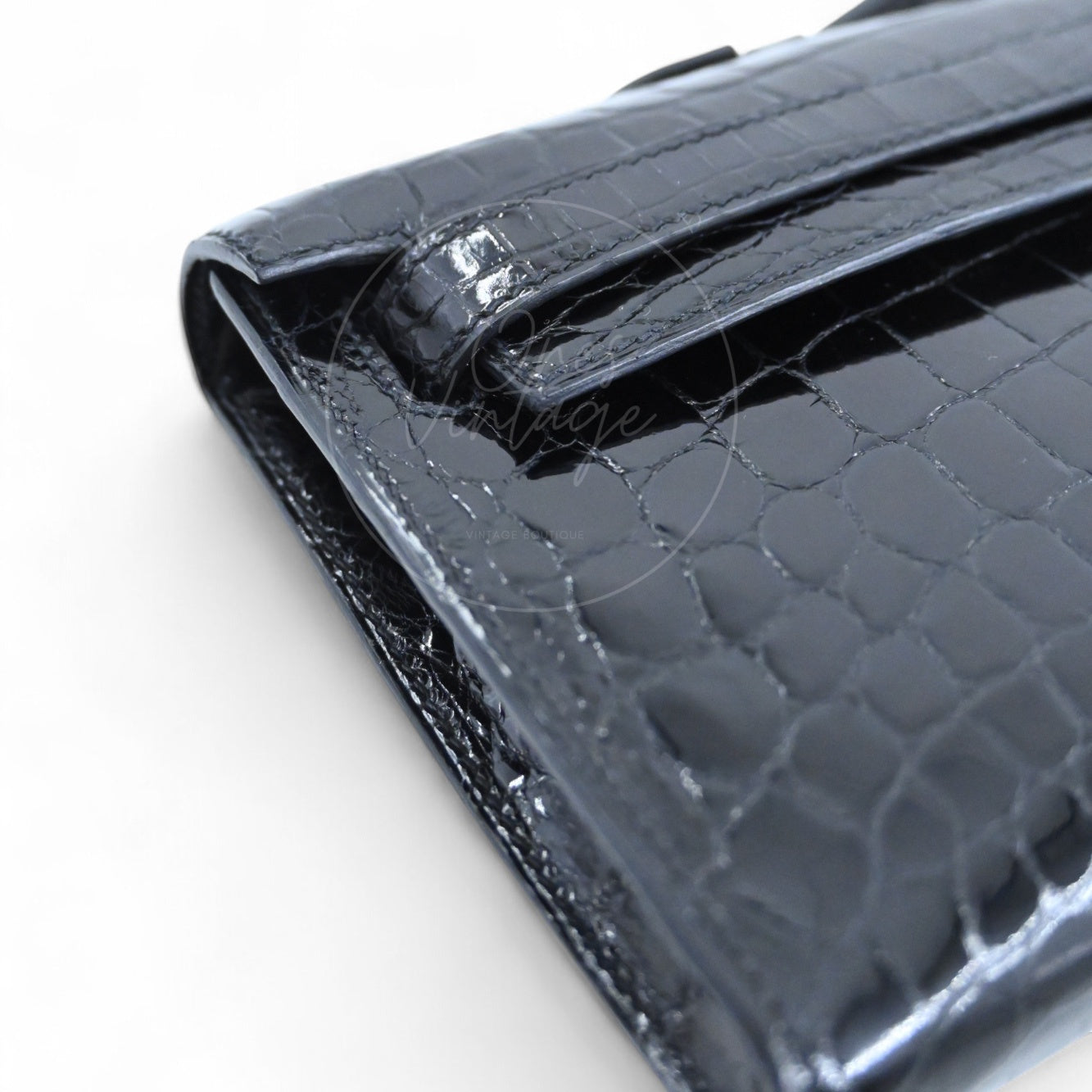 [Pre-owned] Hermes Kelly Cut Black Shiny-Croco Stamp Square R