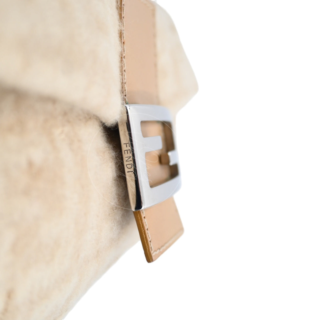 [Pre-owned] Fendi Beige Zucca Baguette Wool and Leather