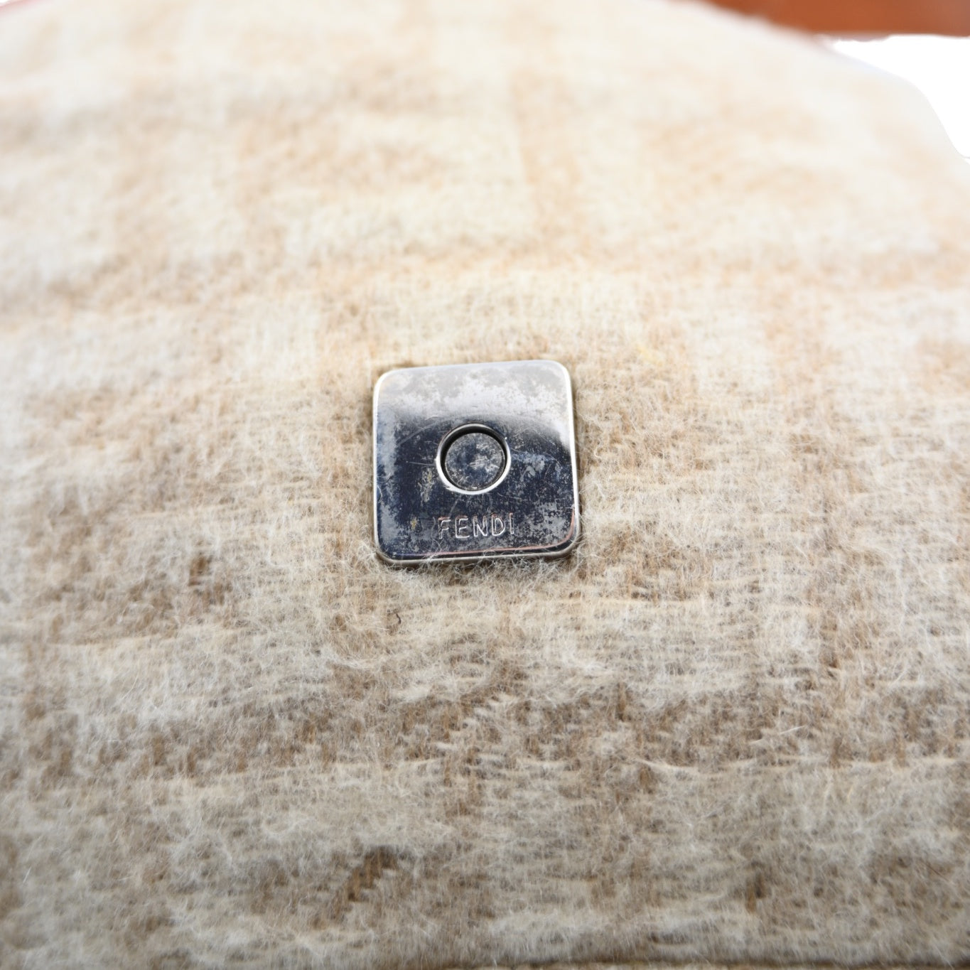 [Pre-owned] Fendi Beige Zucca Baguette Wool and Leather