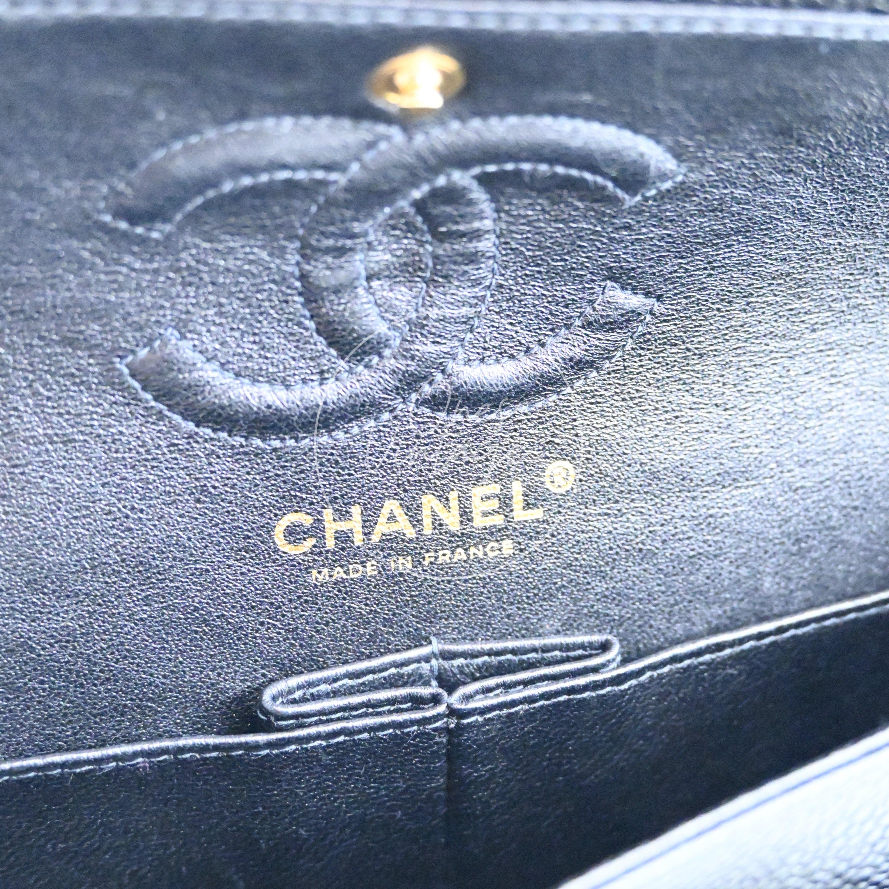 [Pre-Owned] Chanel Small Classic Flap Bag Black Caviar Series 9