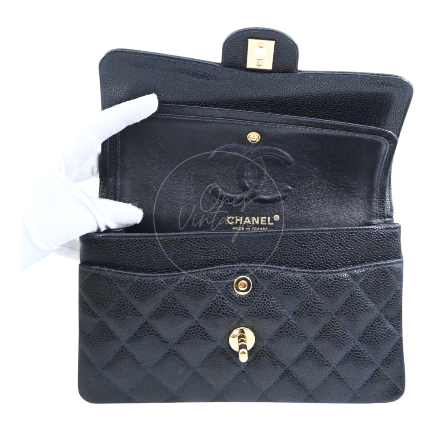 [Pre-Owned] Chanel Small Classic Flap Bag Black Caviar Series 9